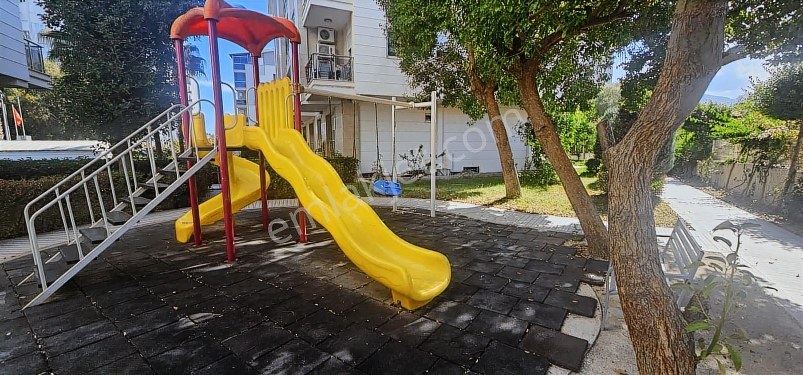 Limanda Geniş 1+1 Eşyalı Açık Ve Kapalı Havuzlu Fırsat Daire - Görsel 34
