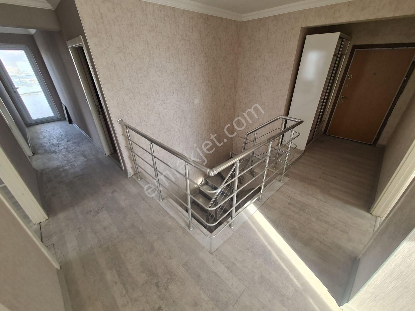 Çift Bloklu Sitede 4 Teraslı / 2 Asansörlü / Hiç Oturulmamış 8+1 - Görsel 34