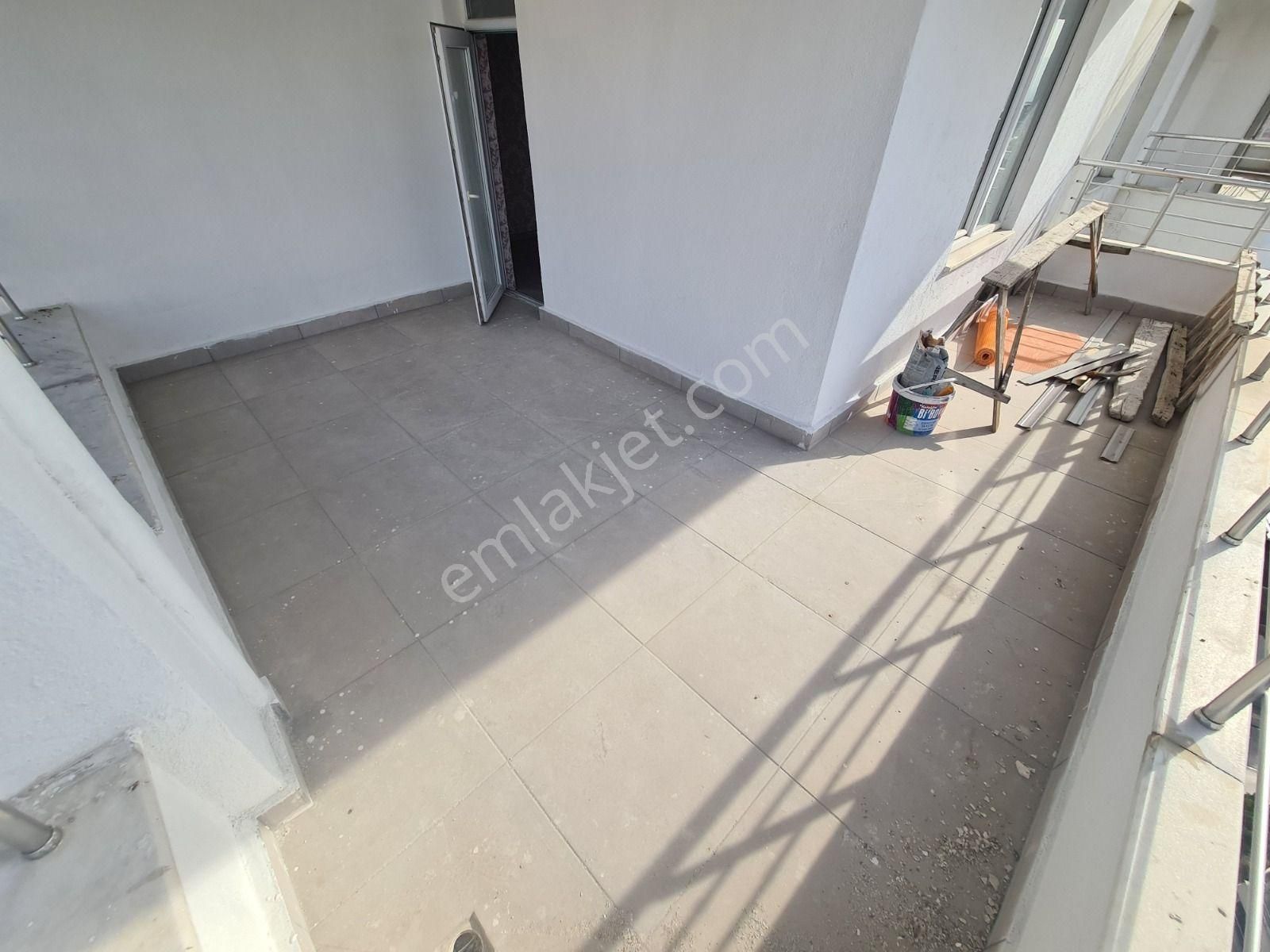 Çift Bloklu Sitede 4 Teraslı / 2 Asansörlü / Hiç Oturulmamış 8+1 - Görsel 31