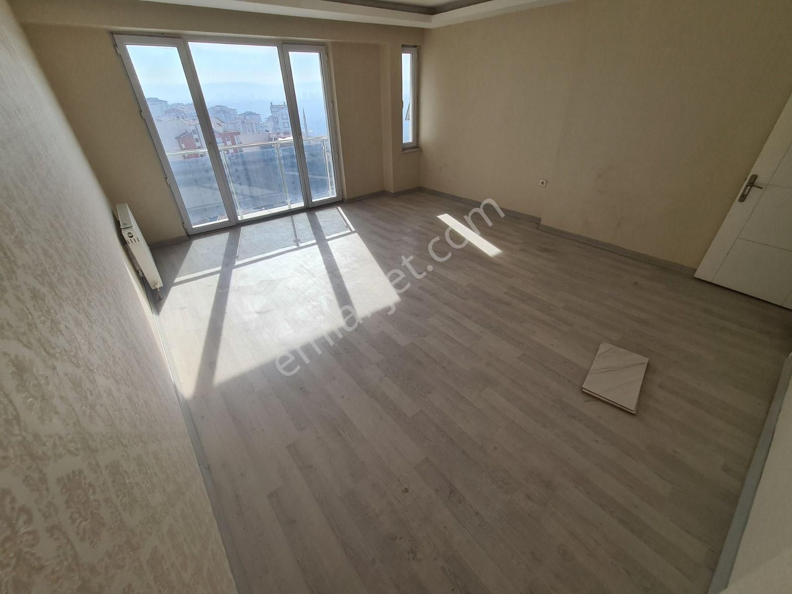 Çift Bloklu Sitede 4 Teraslı / 2 Asansörlü / Hiç Oturulmamış 8+1 - Görsel 9