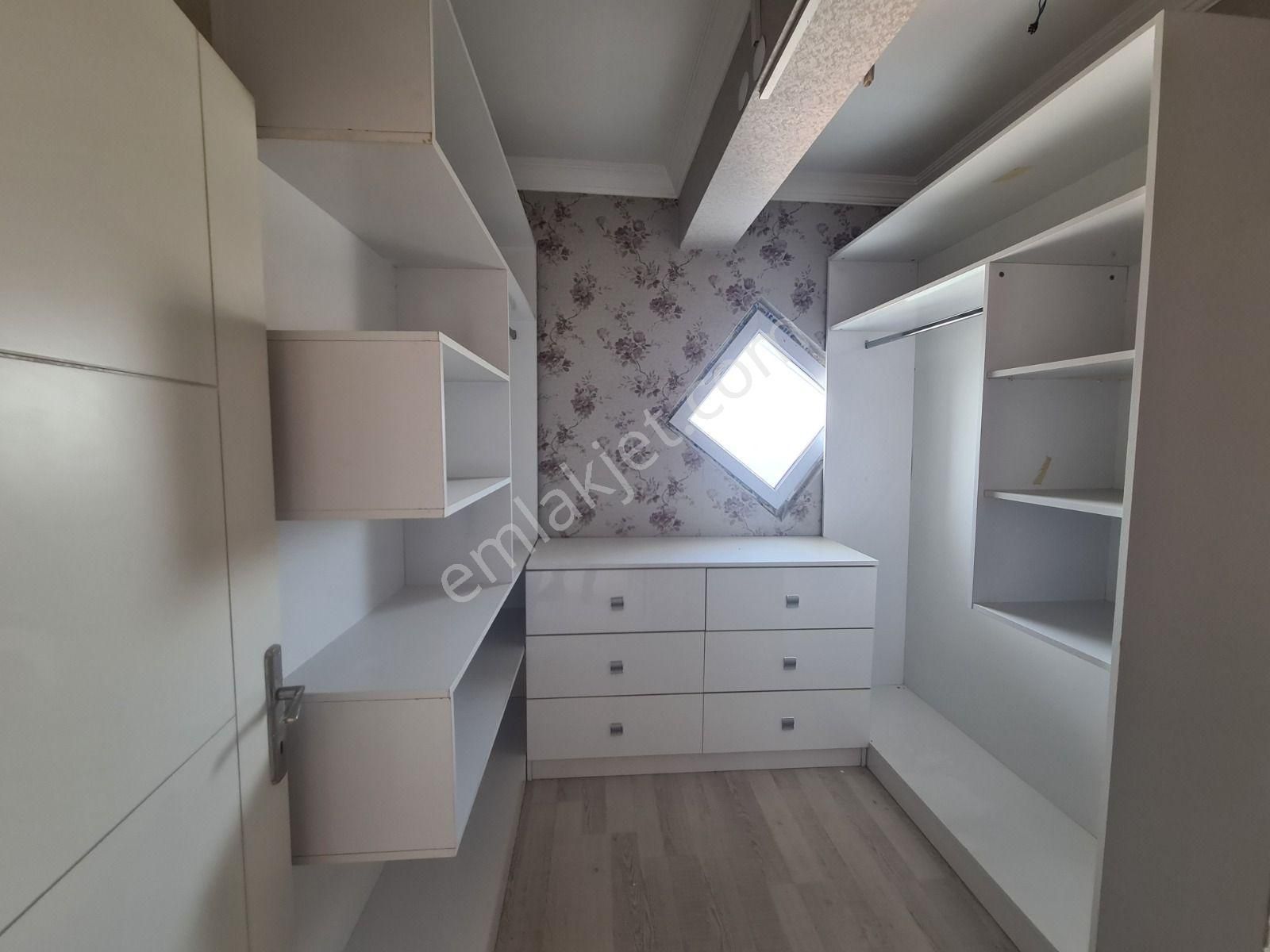 Çift Bloklu Sitede 4 Teraslı / 2 Asansörlü / Hiç Oturulmamış 8+1 - Görsel 29