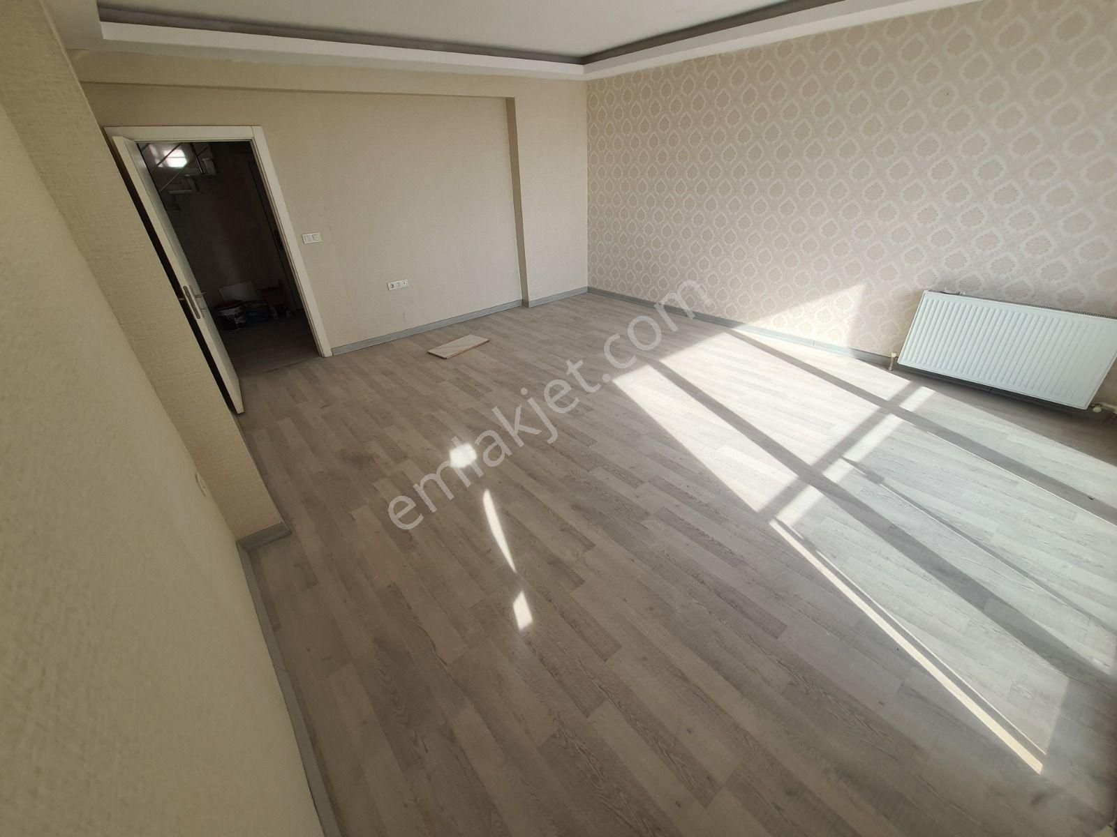 Çift Bloklu Sitede 4 Teraslı / 2 Asansörlü / Hiç Oturulmamış 8+1 - Görsel 10