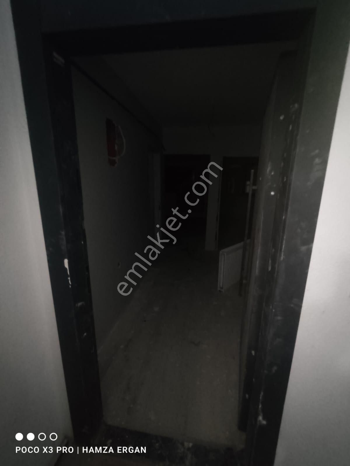 1.69 Krediyle Arnavutköy Vadiparkta Satılık 2+1 Çatı Kat Daire