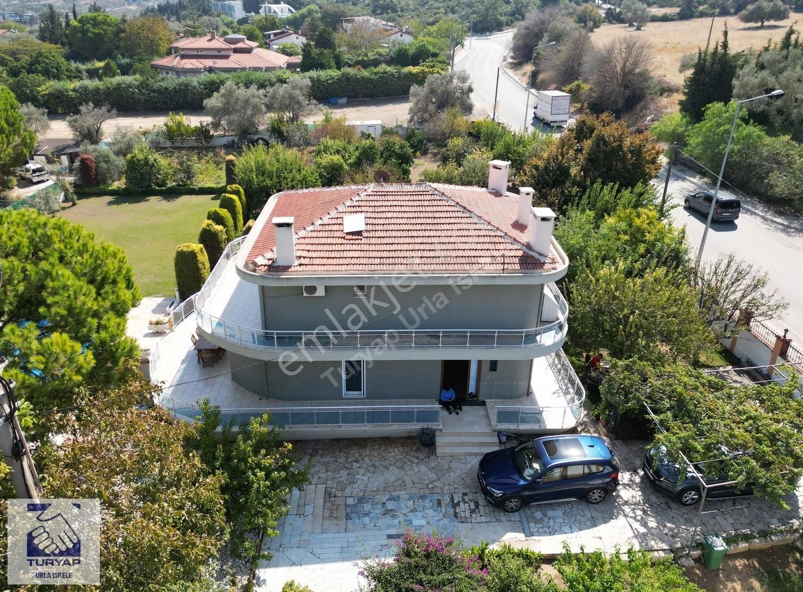 Urla Çeşmealtında Deniz Manzaralı Villa - Görsel 11