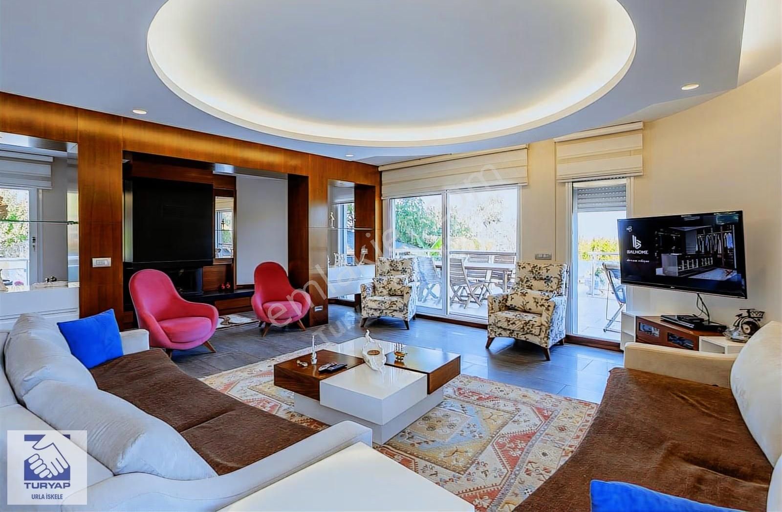 Urla Çeşmealtında Deniz Manzaralı Villa - Görsel 3