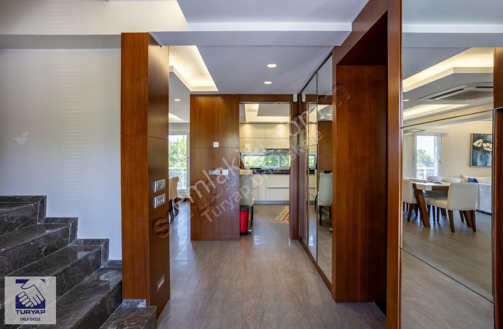 Urla Çeşmealtında Deniz Manzaralı Villa - Görsel 5