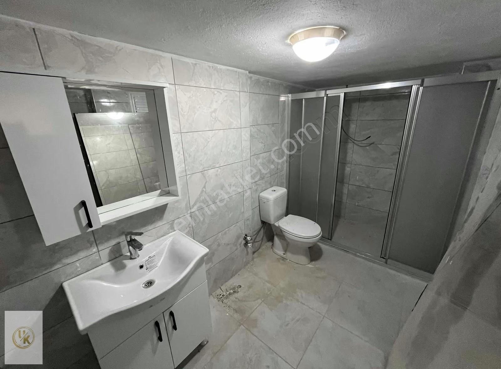 Adana Koleji Cvr Blvr Üzeri İşyerine'de Uygun 2+1 K.mutfak Daire - Görsel 17