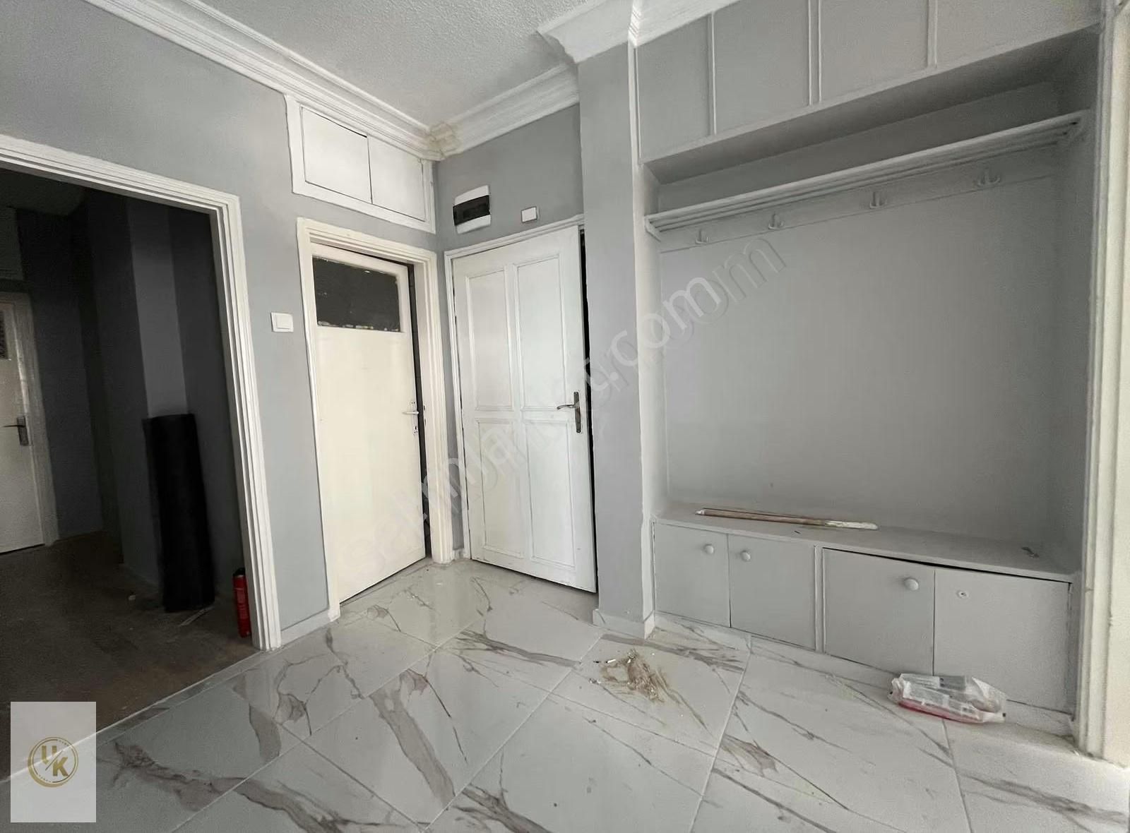 Adana Koleji Cvr Blvr Üzeri İşyerine'de Uygun 2+1 K.mutfak Daire - Görsel 12