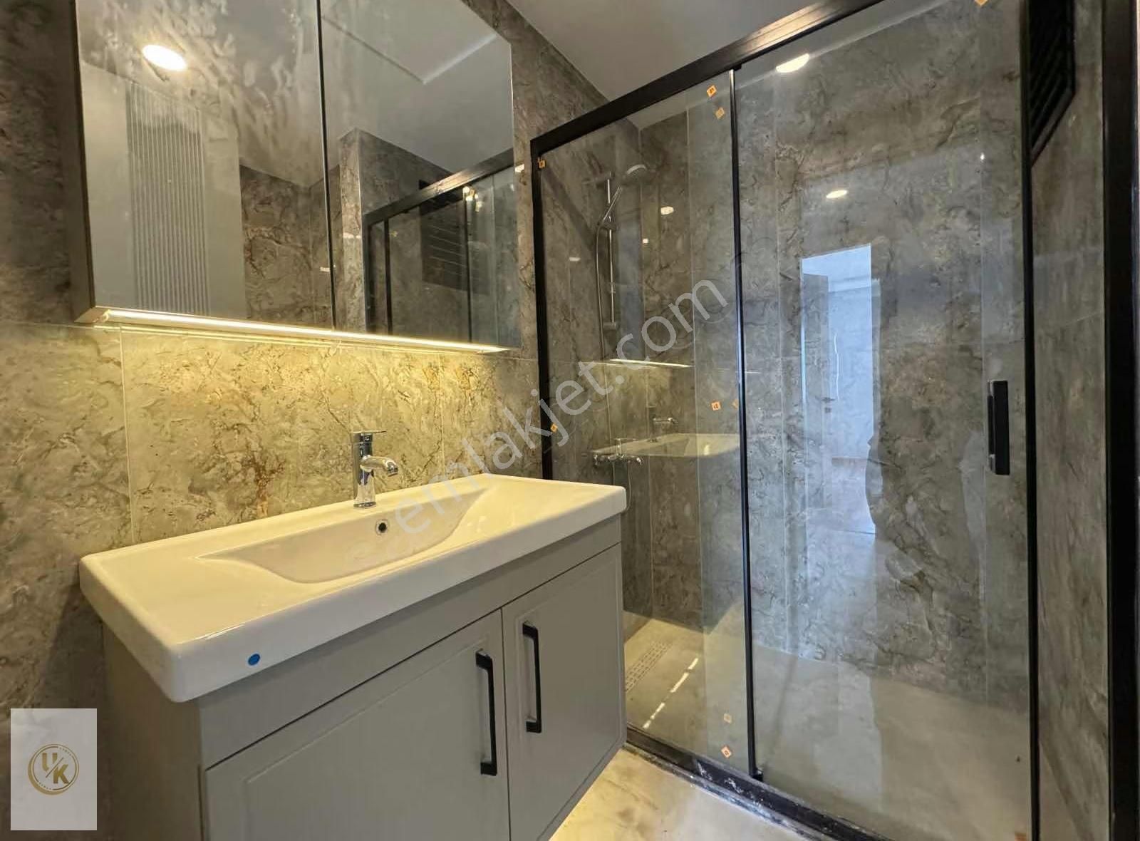 Kabasakalda Site İçi/sıfır/3+1/k.mutfak/ç.banyo/g.odalı/güvenlik - Görsel 17