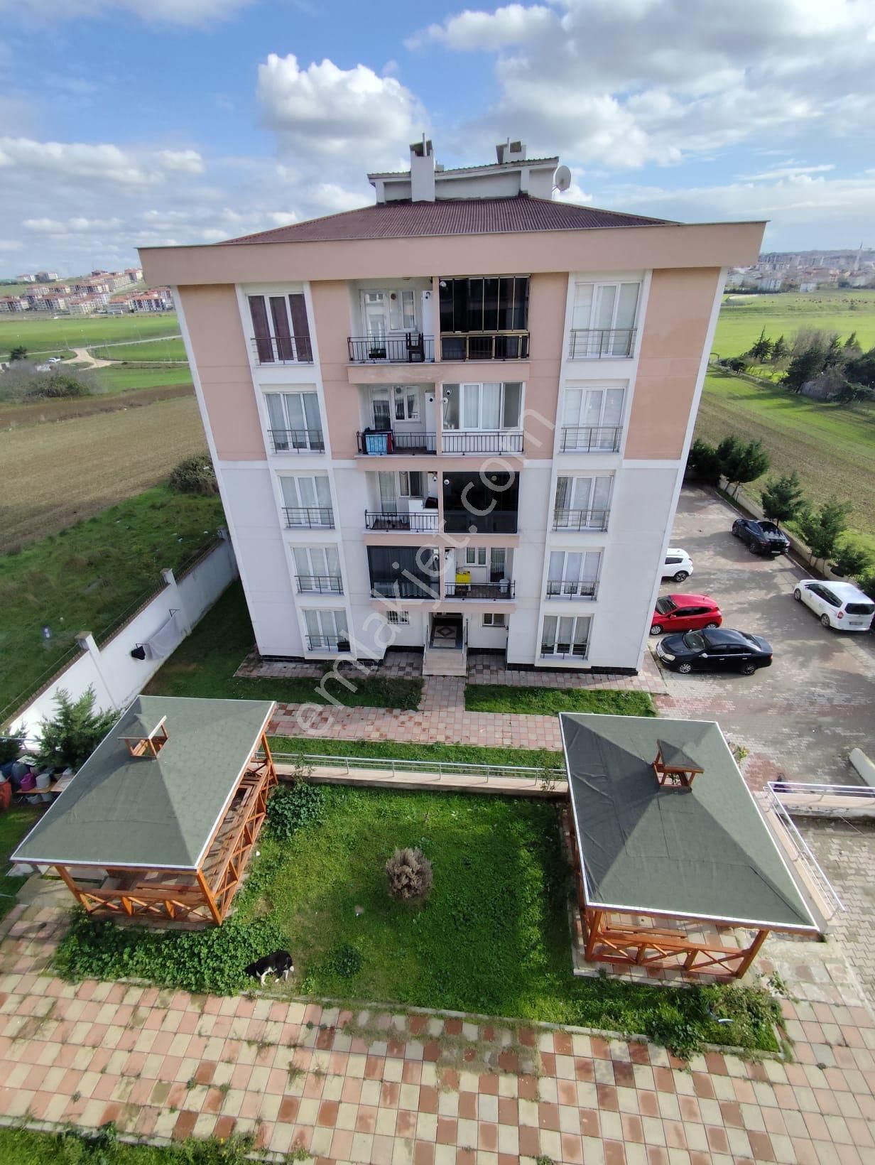 Silivri Mimar Sinanda Satılık 3 Yaşında 2+1 Yerden Isıtmalı Daire