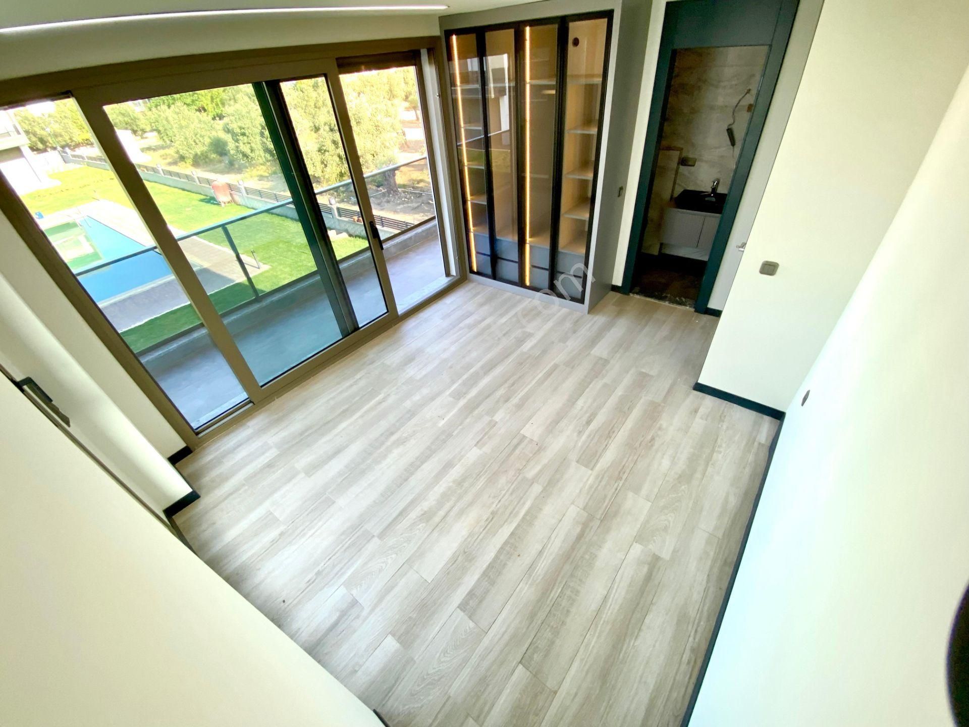 🍀cadde'den Havuzlu Yerden Isıtmalı Manzaralı 3+1 Mustakil Villa🍀 - Görsel 9