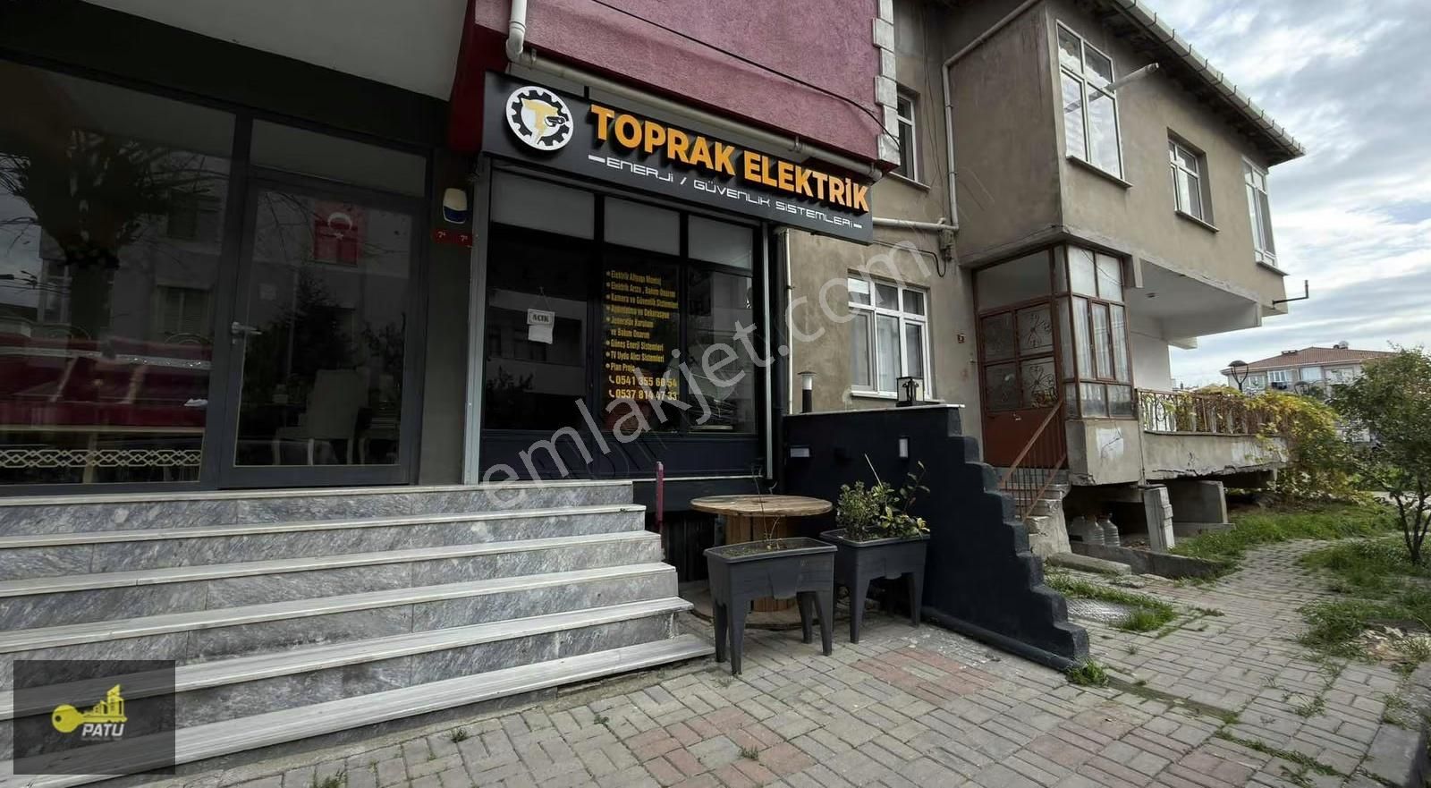 Patu Emlak'tan Satılık Millet Bahçesi Yanında İskanlı Dükkan