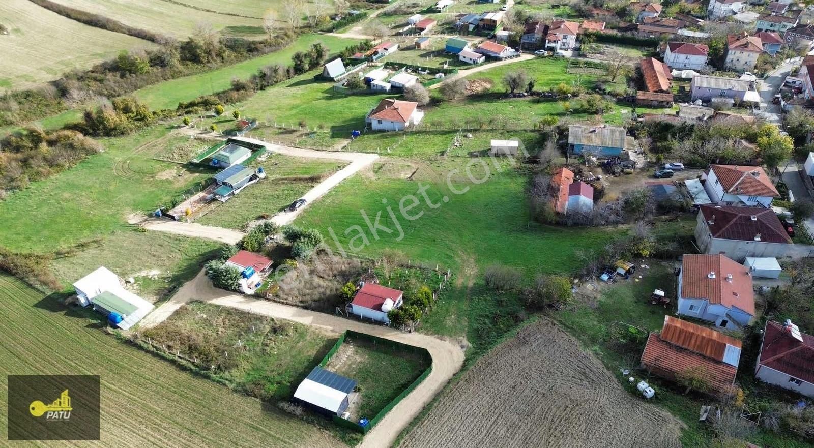 Patu Emlak'tan Çatalca Başak Mah.'de Köy İçi 2200m2 Tek Tapu - Görsel 2