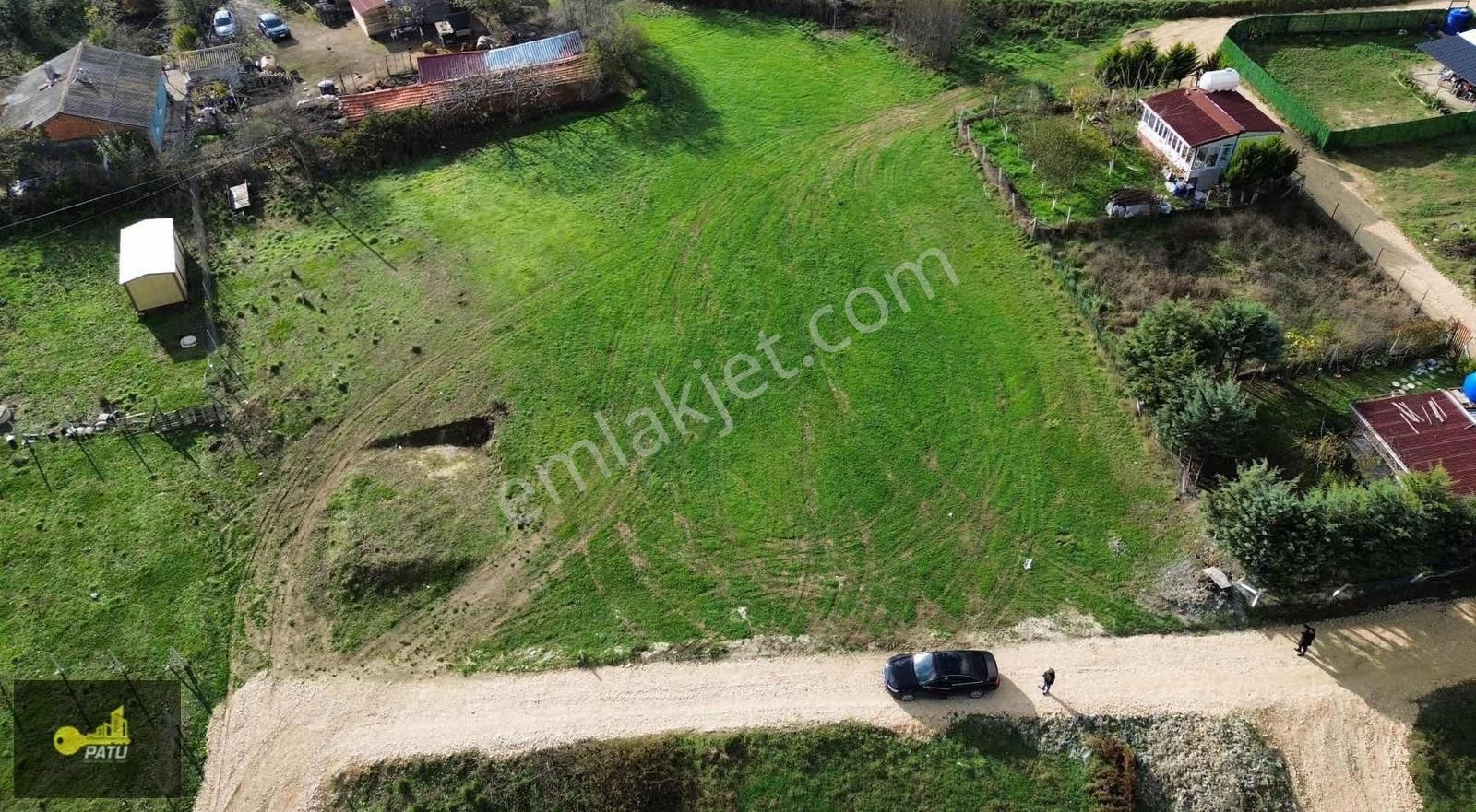 Patu Emlak'tan Çatalca Başak Mah.'de Köy İçi 2200m2 Tek Tapu