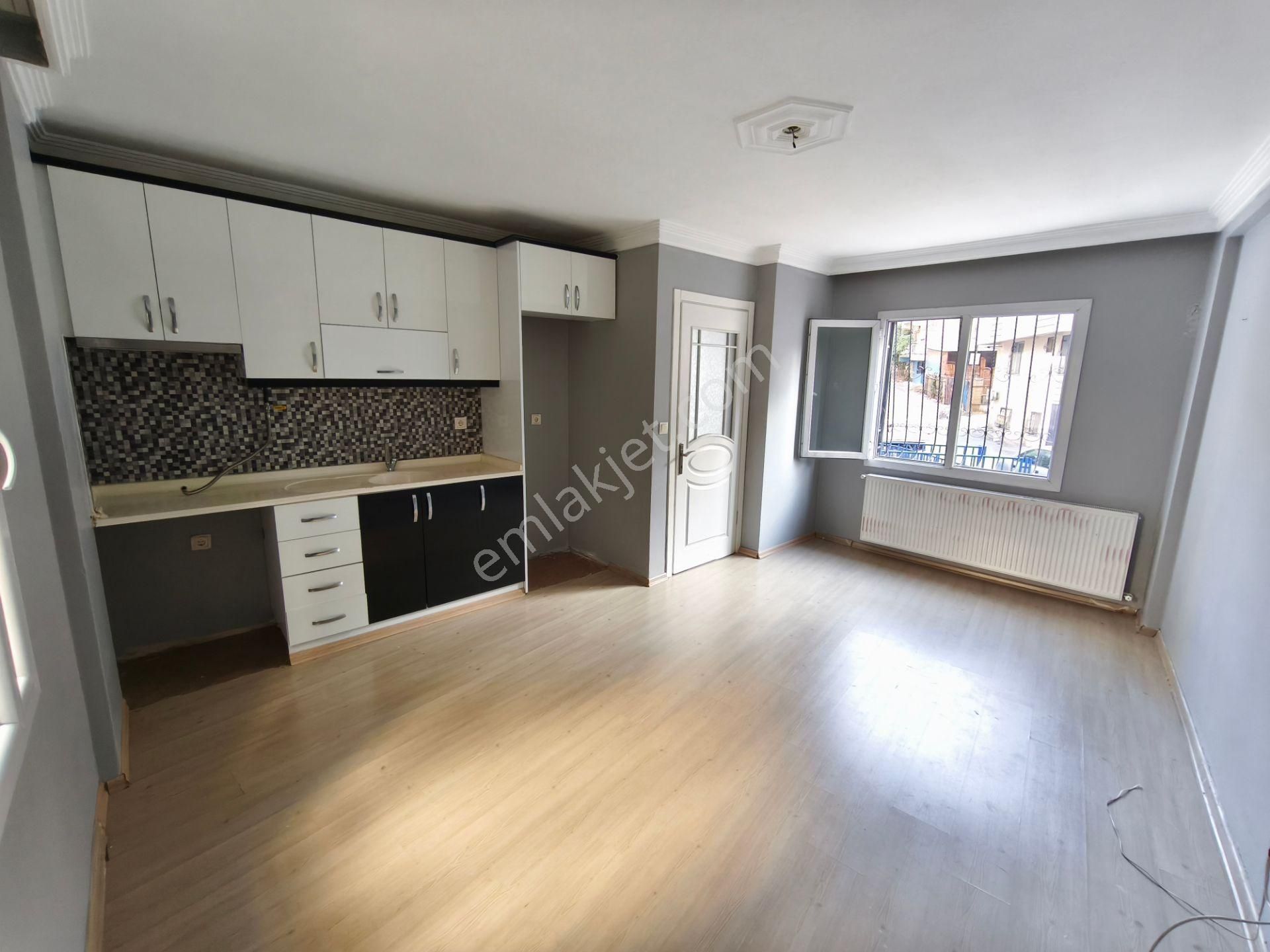 Karabağlar Bozyaka Mahallesi Yüksek Giriş Satılık 2+1 Daire