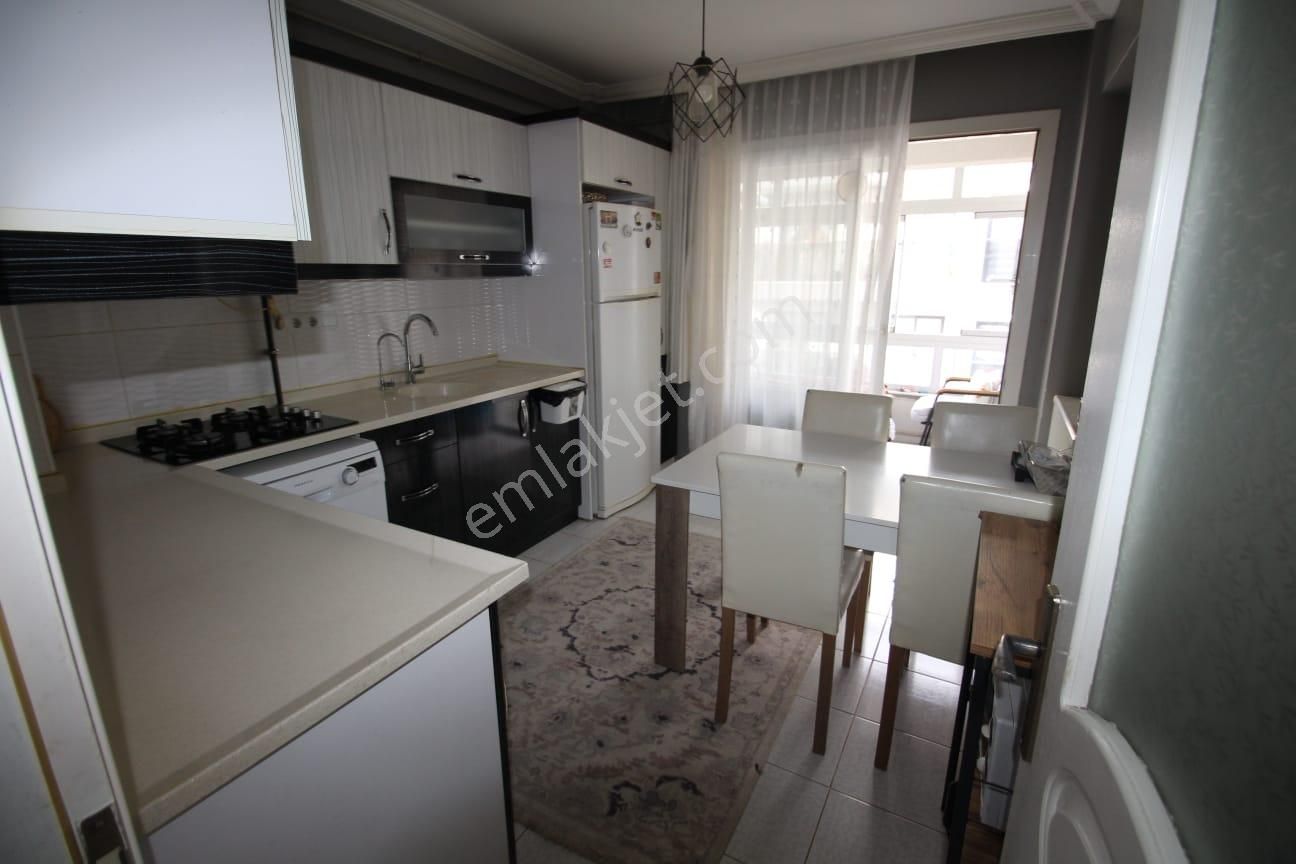 Söke Atatürk Mahallesinde Satılık 3+1 Arakat Daire - Görsel 14