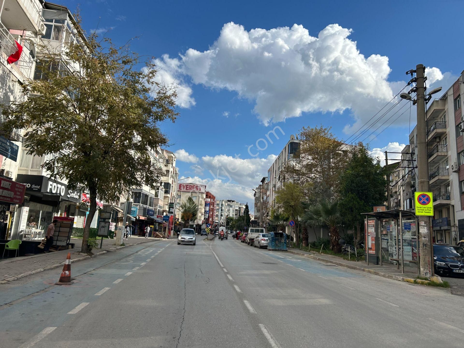 Buca Turyap'tan Mevki Yerde Full Eşyalı Kiralık Daire - Görsel 3
