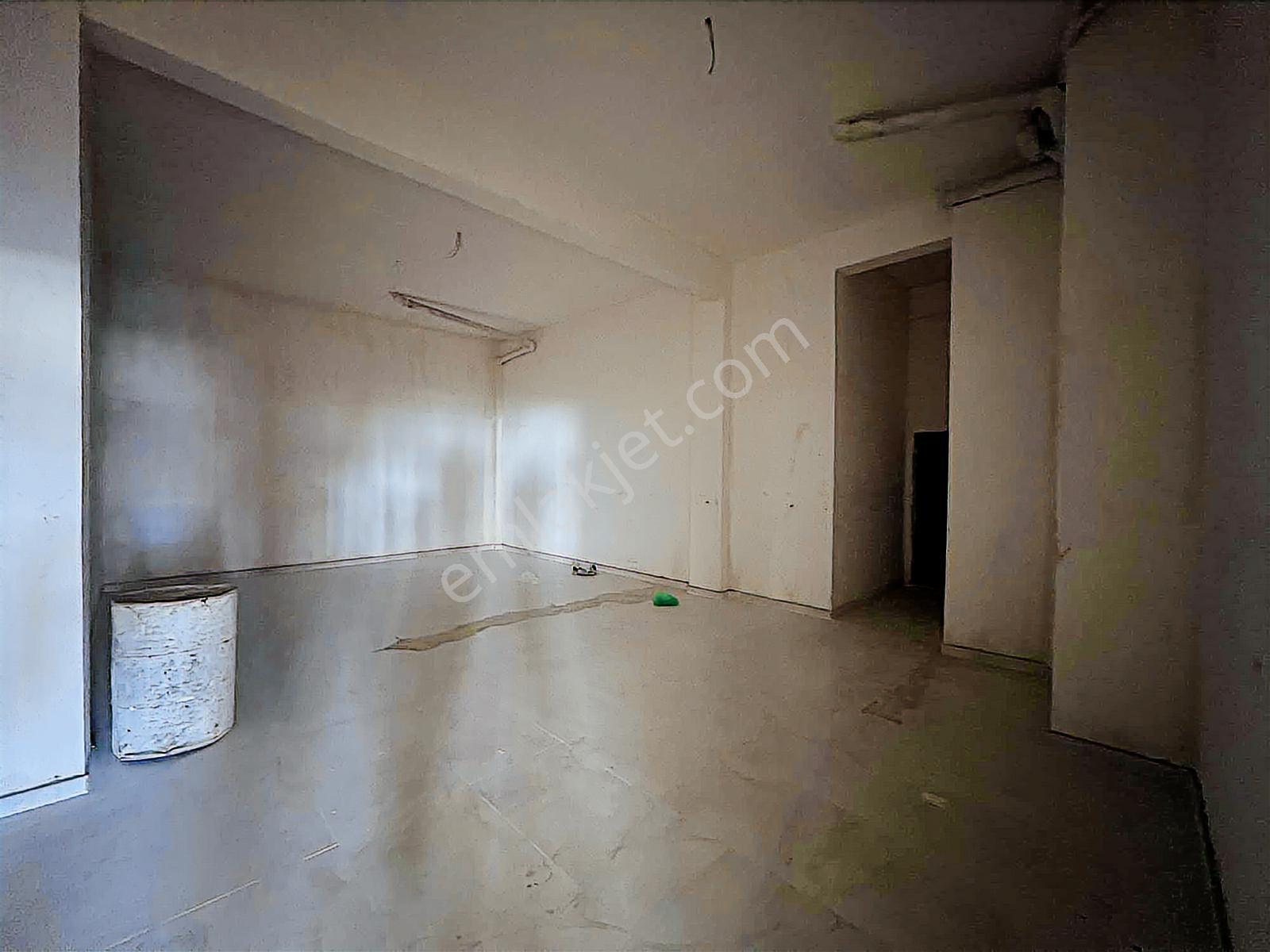 Fıstıklık Mah. İşlek Ana Caddede 310 M2 Kiralık Dükkan - Görsel 2