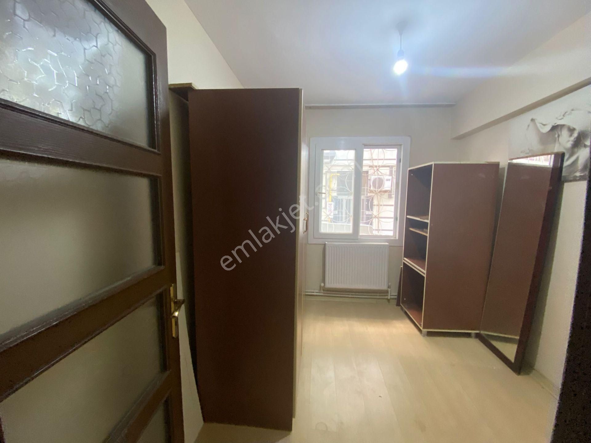 Buca İşçievleri Yiğitler Mah.de 2+1 80m2 Dgazlı Ayrı Mutfak Bahçe Katı Kiralık Daire - Görsel 10