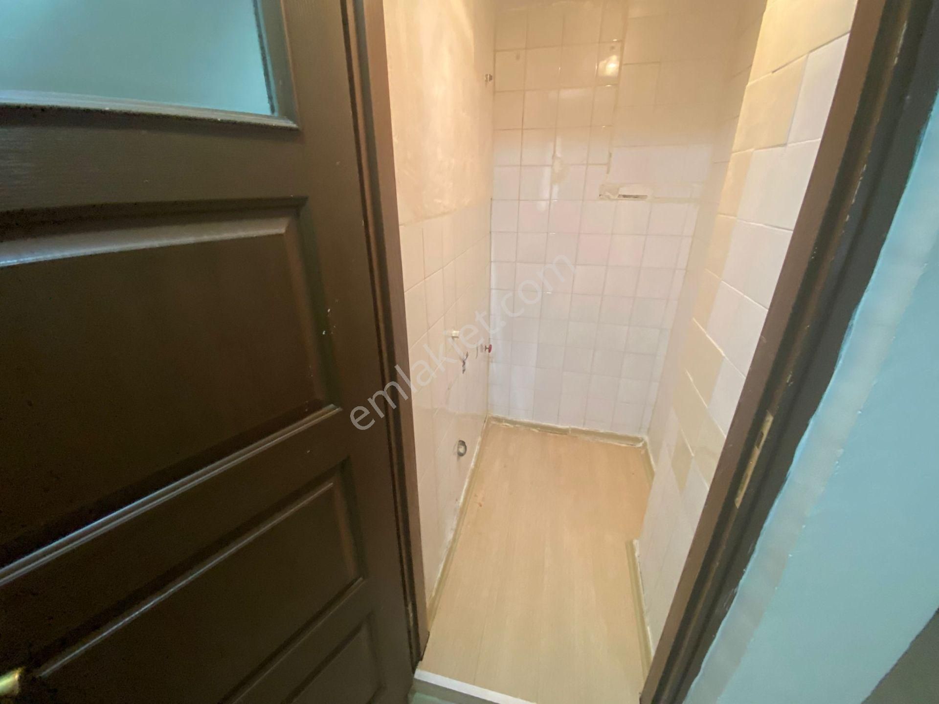 Buca İşçievleri Yiğitler Mah.de 2+1 80m2 Dgazlı Ayrı Mutfak Bahçe Katı Kiralık Daire - Görsel 23
