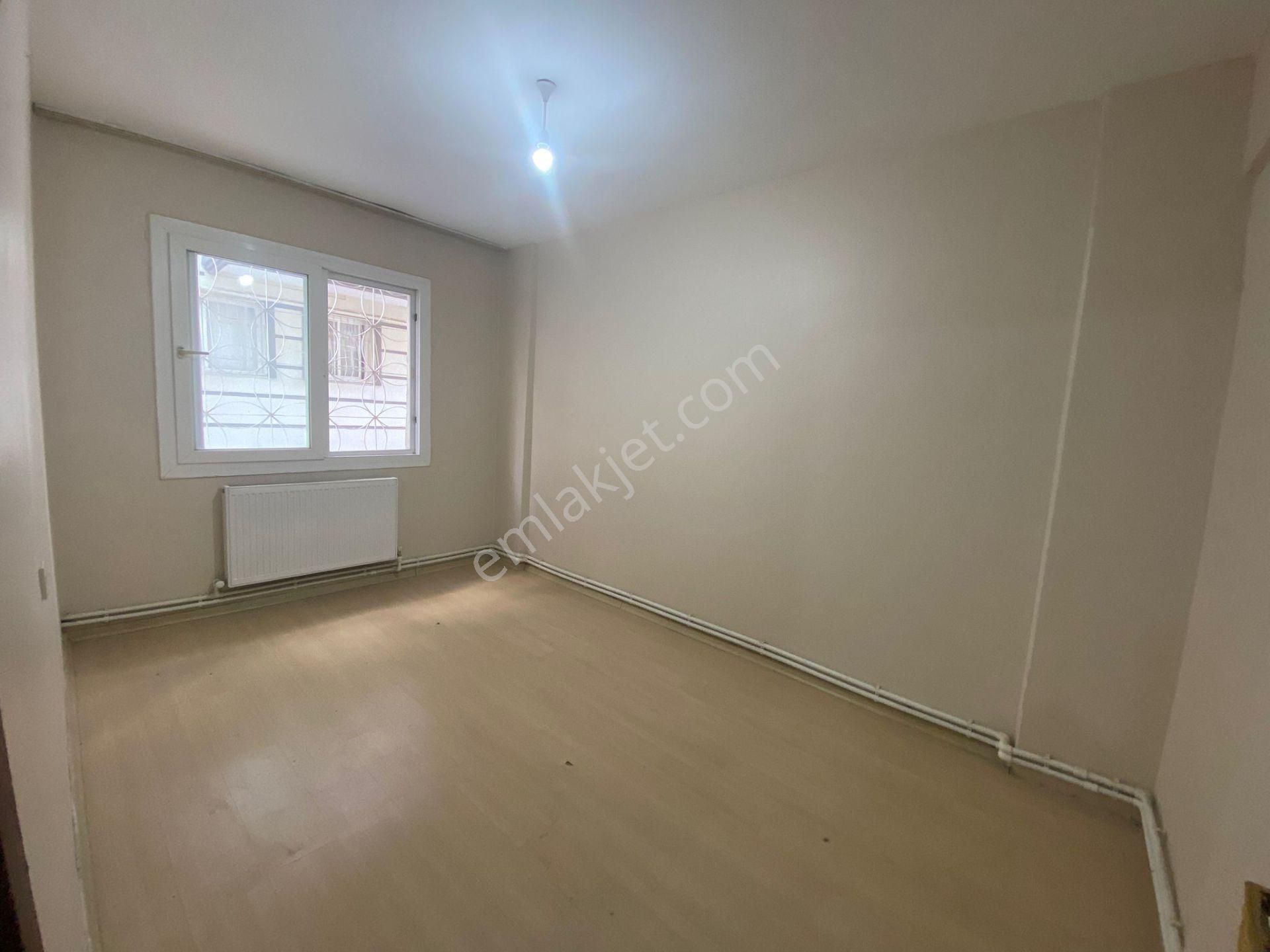Buca İşçievleri Yiğitler Mah.de 2+1 80m2 Dgazlı Ayrı Mutfak Bahçe Katı Kiralık Daire - Görsel 7