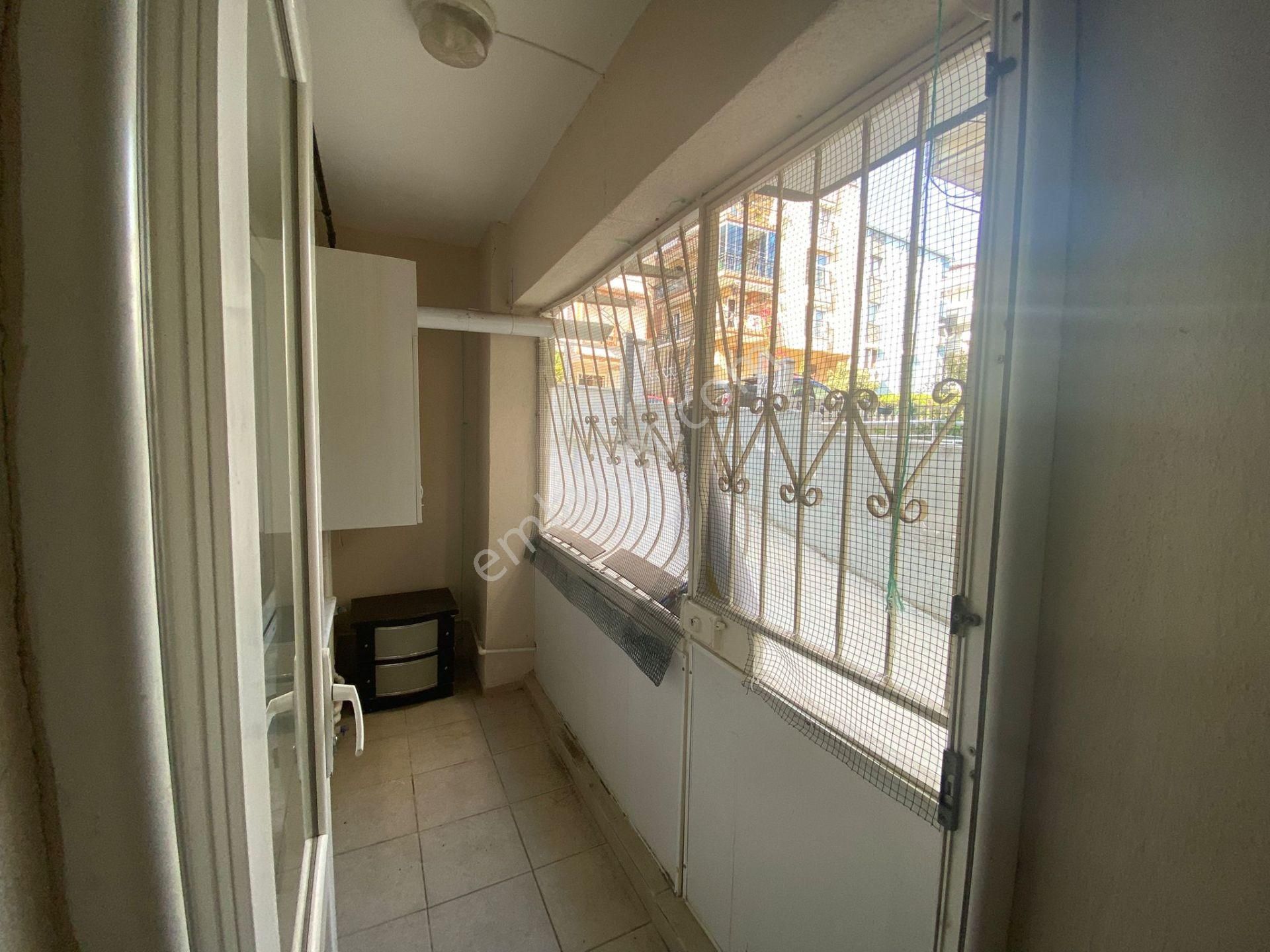 Buca İşçievleri Yiğitler Mah.de 2+1 80m2 Dgazlı Ayrı Mutfak Bahçe Katı Kiralık Daire - Görsel 26