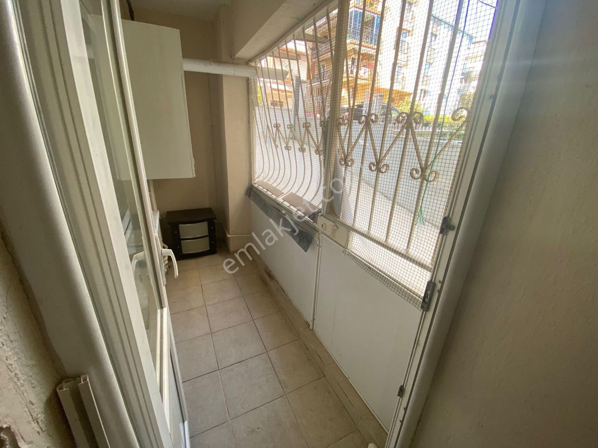 Buca İşçievleri Yiğitler Mah.de 2+1 80m2 Dgazlı Ayrı Mutfak Bahçe Katı Kiralık Daire - Görsel 27