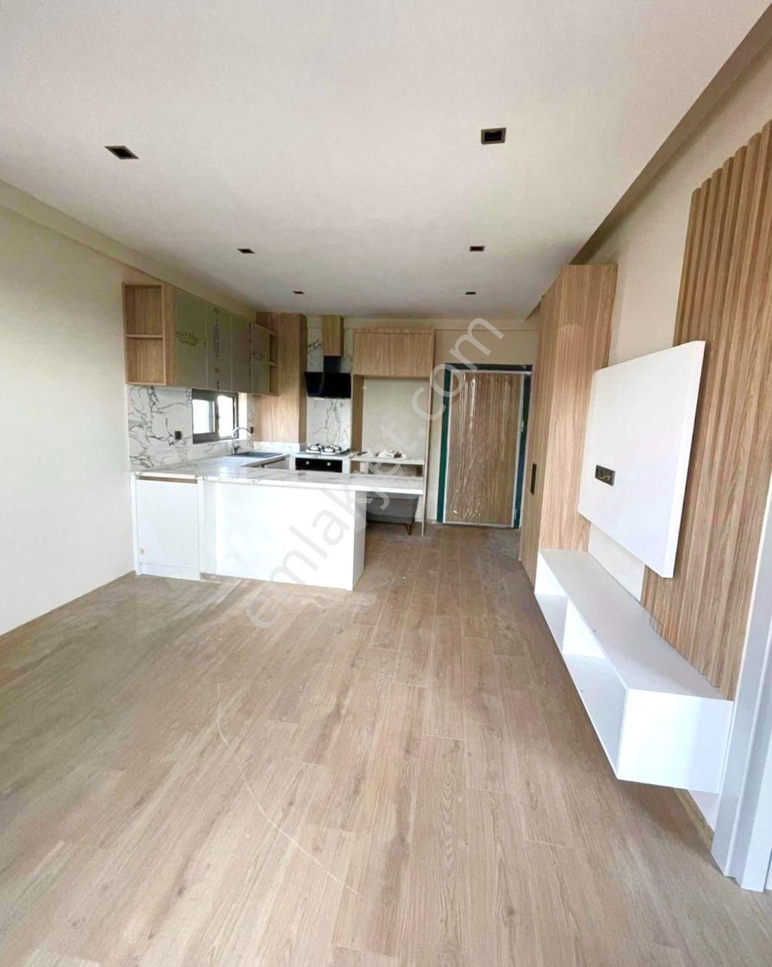 Göksuda Havuzlu Sitede Akıllı Ev Sistemli Geniş 1+1 Arakat - Görsel 5