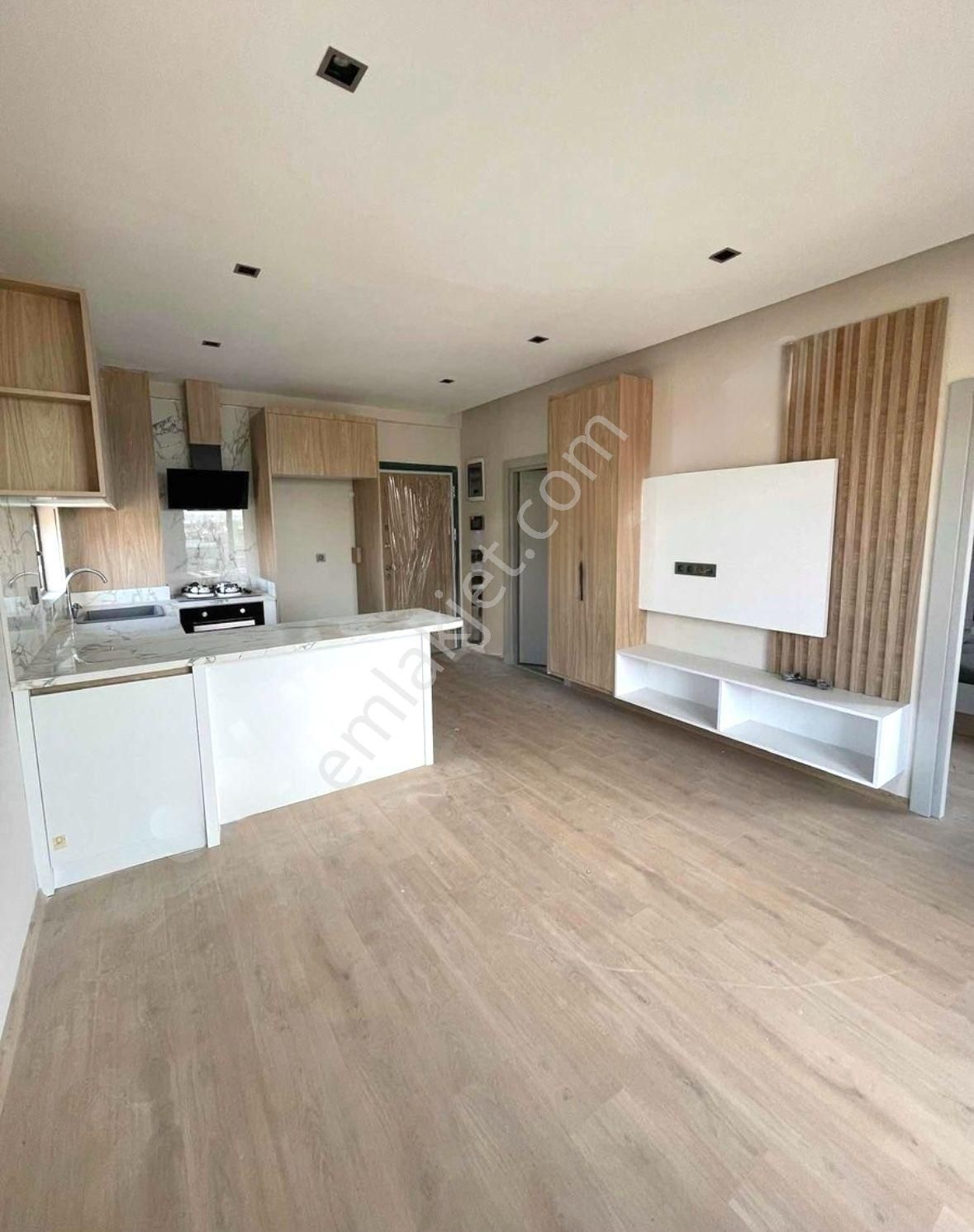 Göksuda Havuzlu Sitede Akıllı Ev Sistemli Geniş 1+1 Arakat - Görsel 4