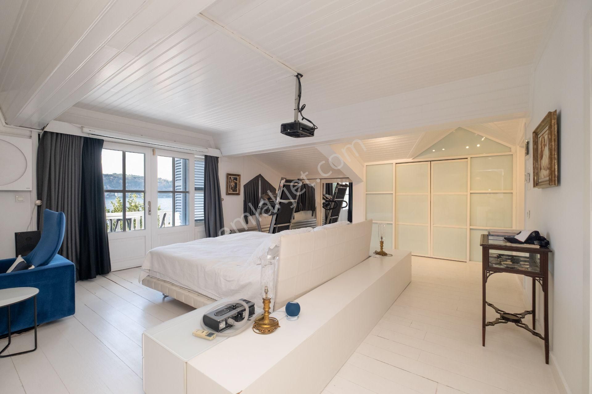 Kanlıca Körfez'de Satılık Bakımlı Yalı - Görsel 18