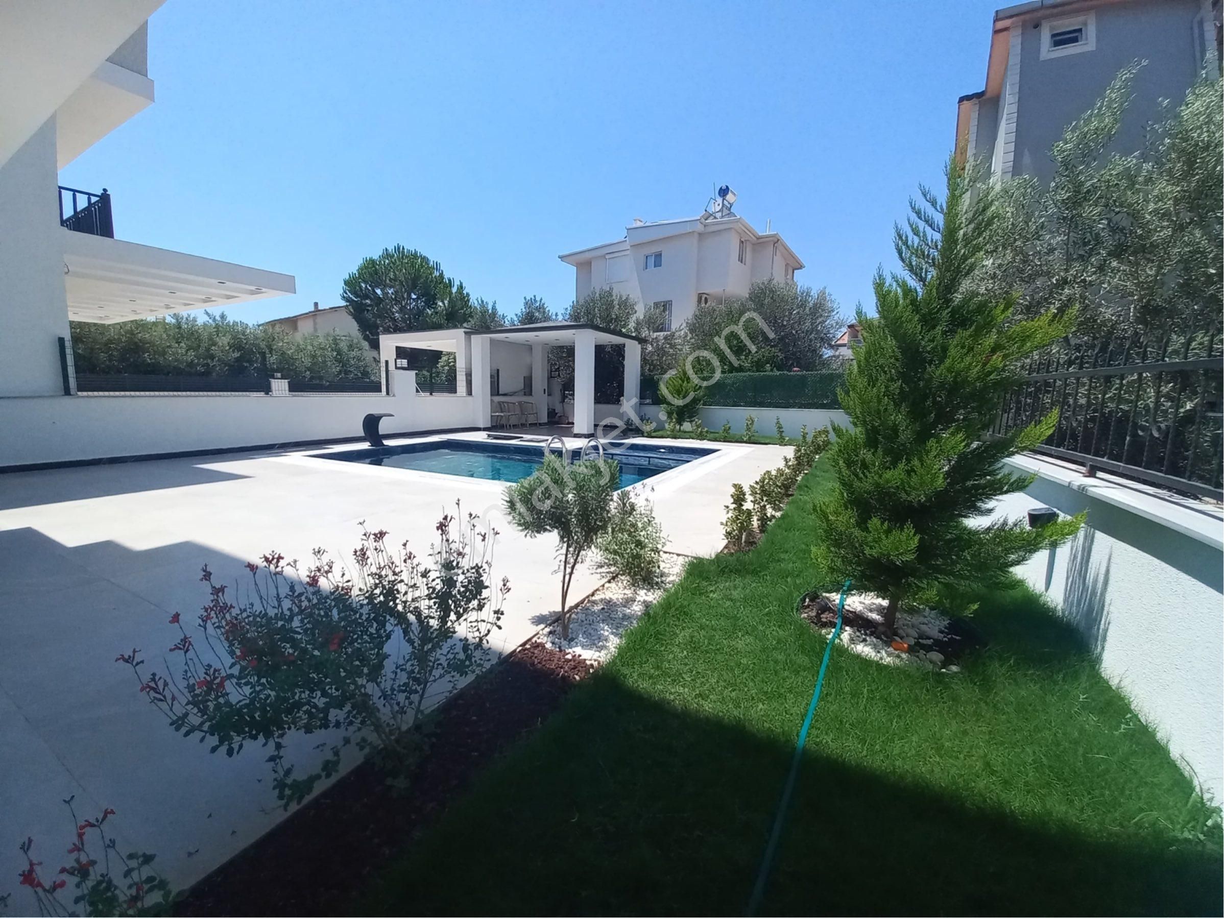 Didim’de Satılık,5+1 Ayrı Mutfak Villa - Görsel 6