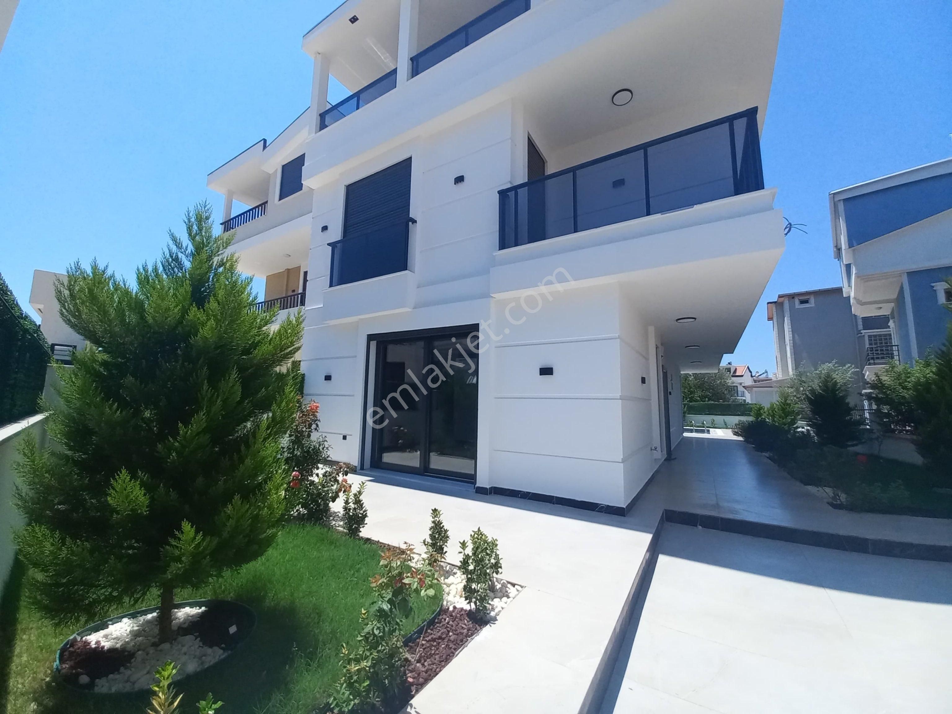 Didim’de Satılık,5+1 Ayrı Mutfak Villa - Görsel 4