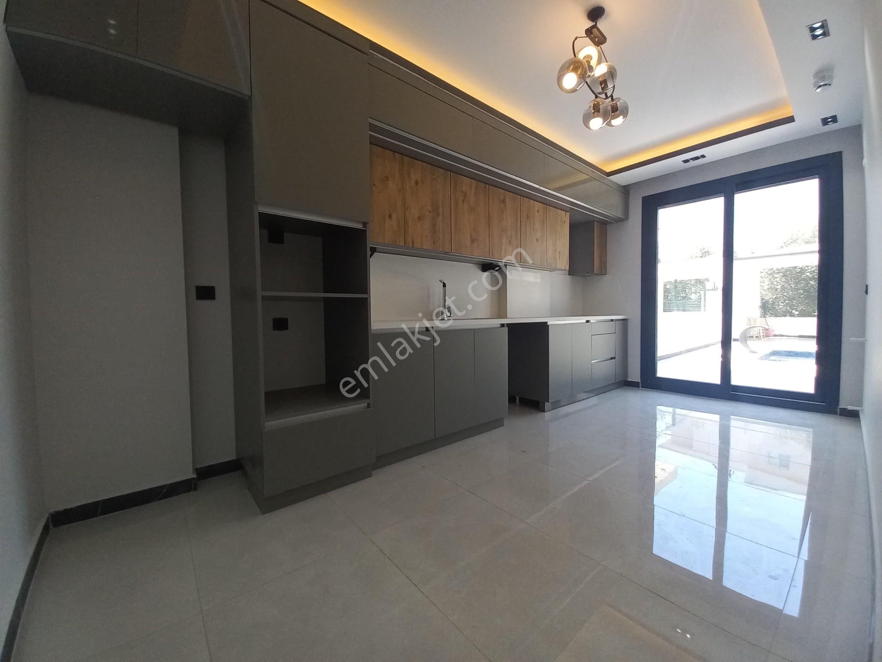 Didim’de Satılık,5+1 Ayrı Mutfak Villa - Görsel 10