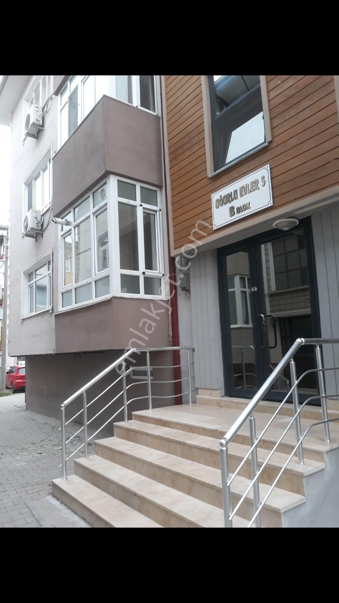 Sakarya Erenlerde 3+1 Kiralık Daıre