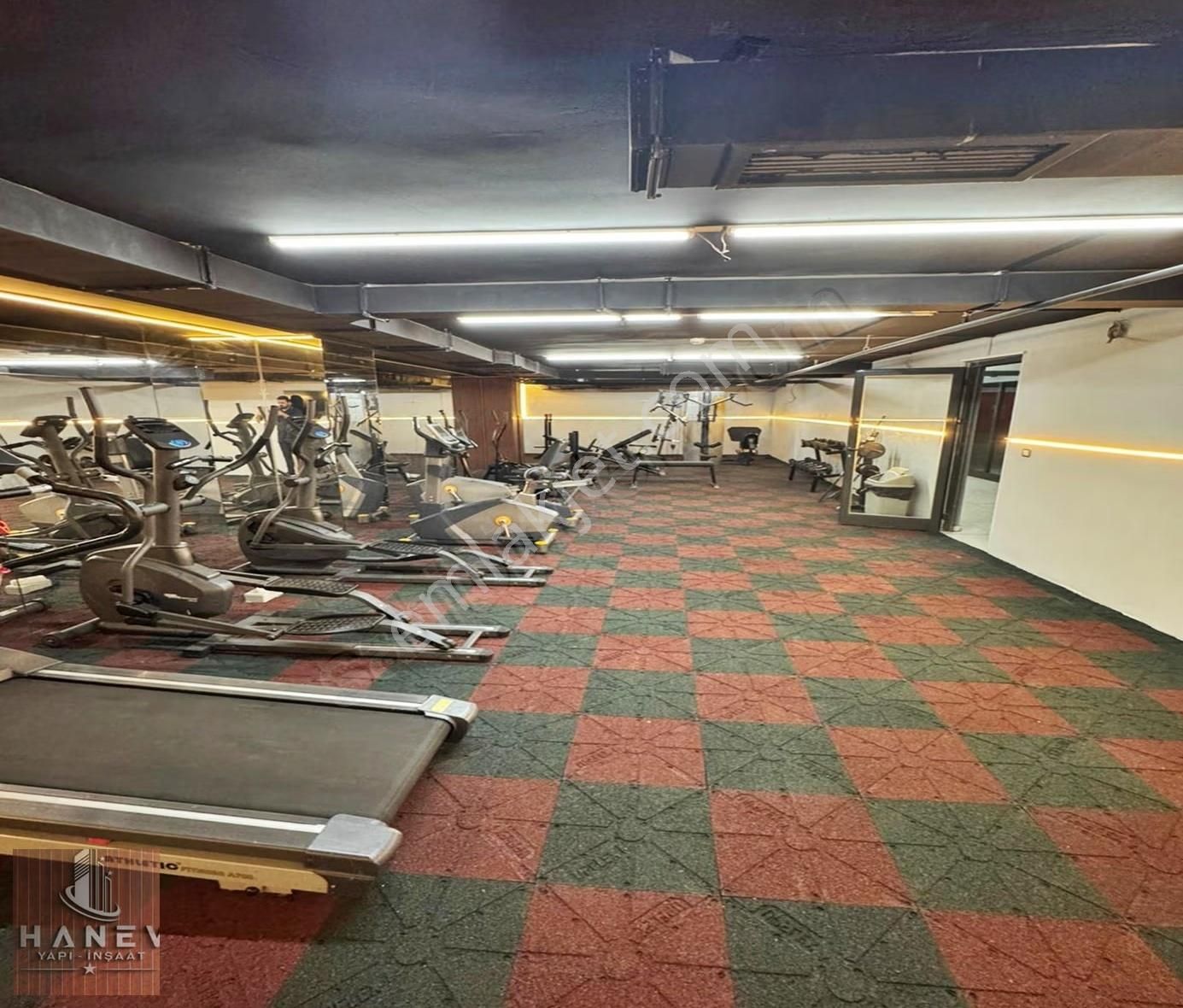 Full Eşyalı Ultra Lüks Sitede 2+1 Metrobüse Komşu Daire - Görsel 9