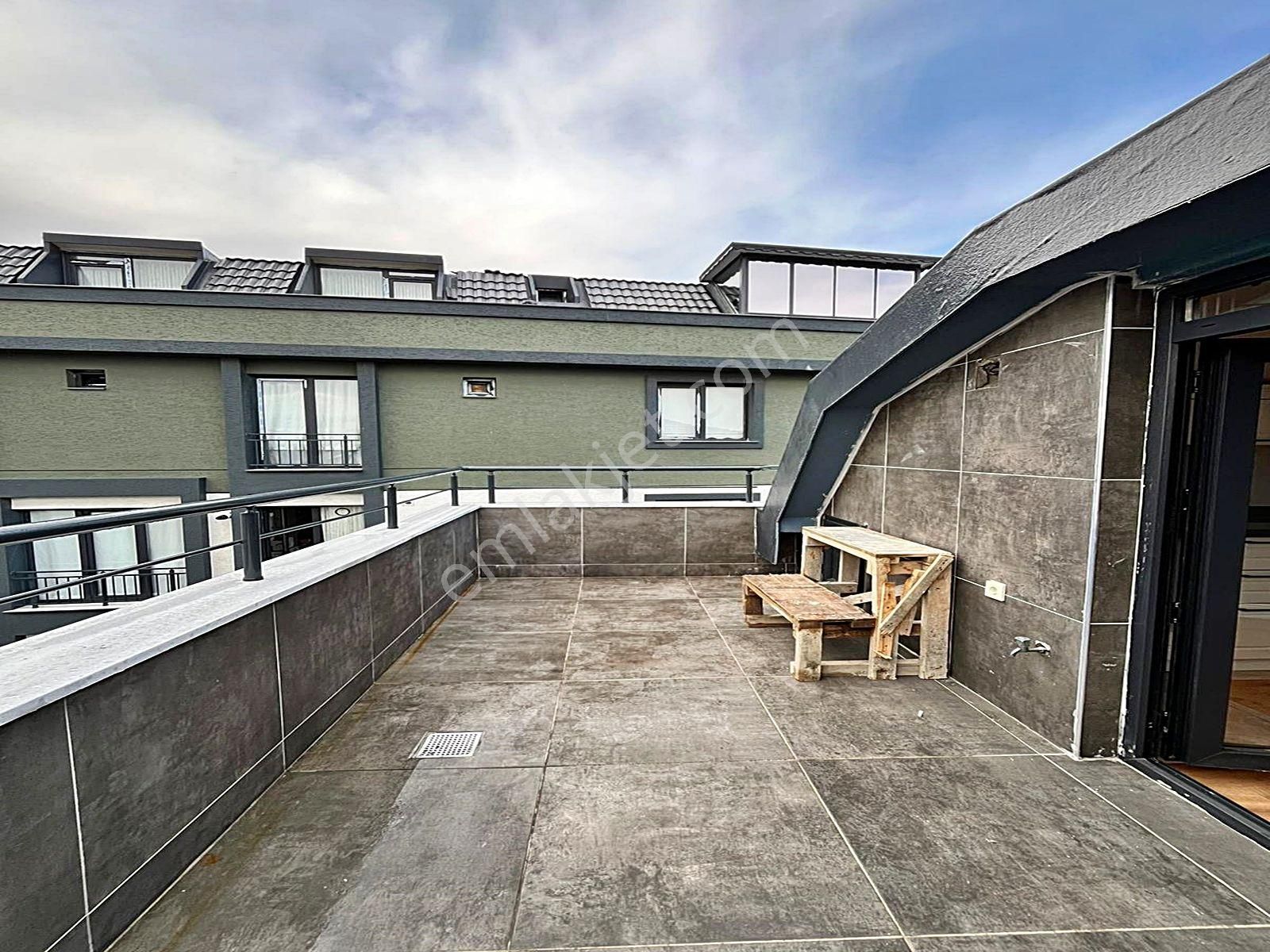 Cadde34 Yapı'dan Beylikdüzü'nde Kapalı Otoparklı Sıfır 3+2 Full Dekorlu Teraslı Satılık Dubleks - Görsel 25