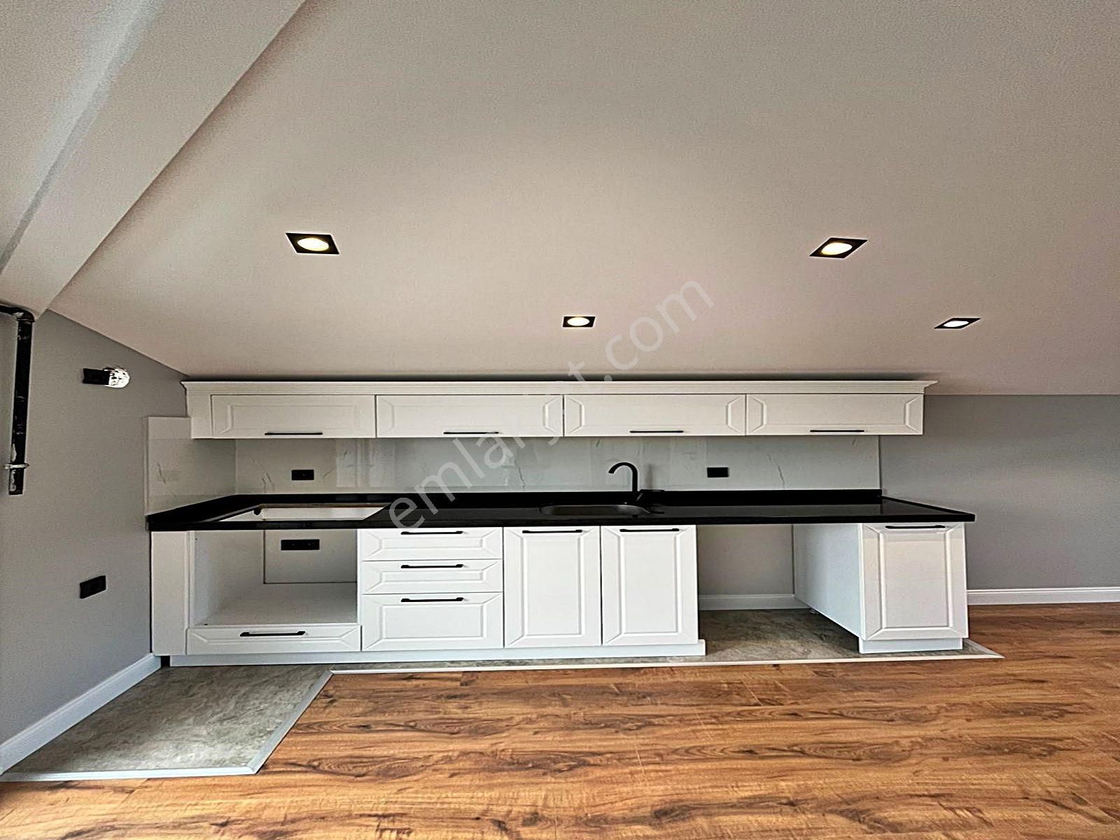 Cadde34 Yapı'dan Beylikdüzü'nde Kapalı Otoparklı Sıfır 3+2 Full Dekorlu Teraslı Satılık Dubleks - Görsel 22