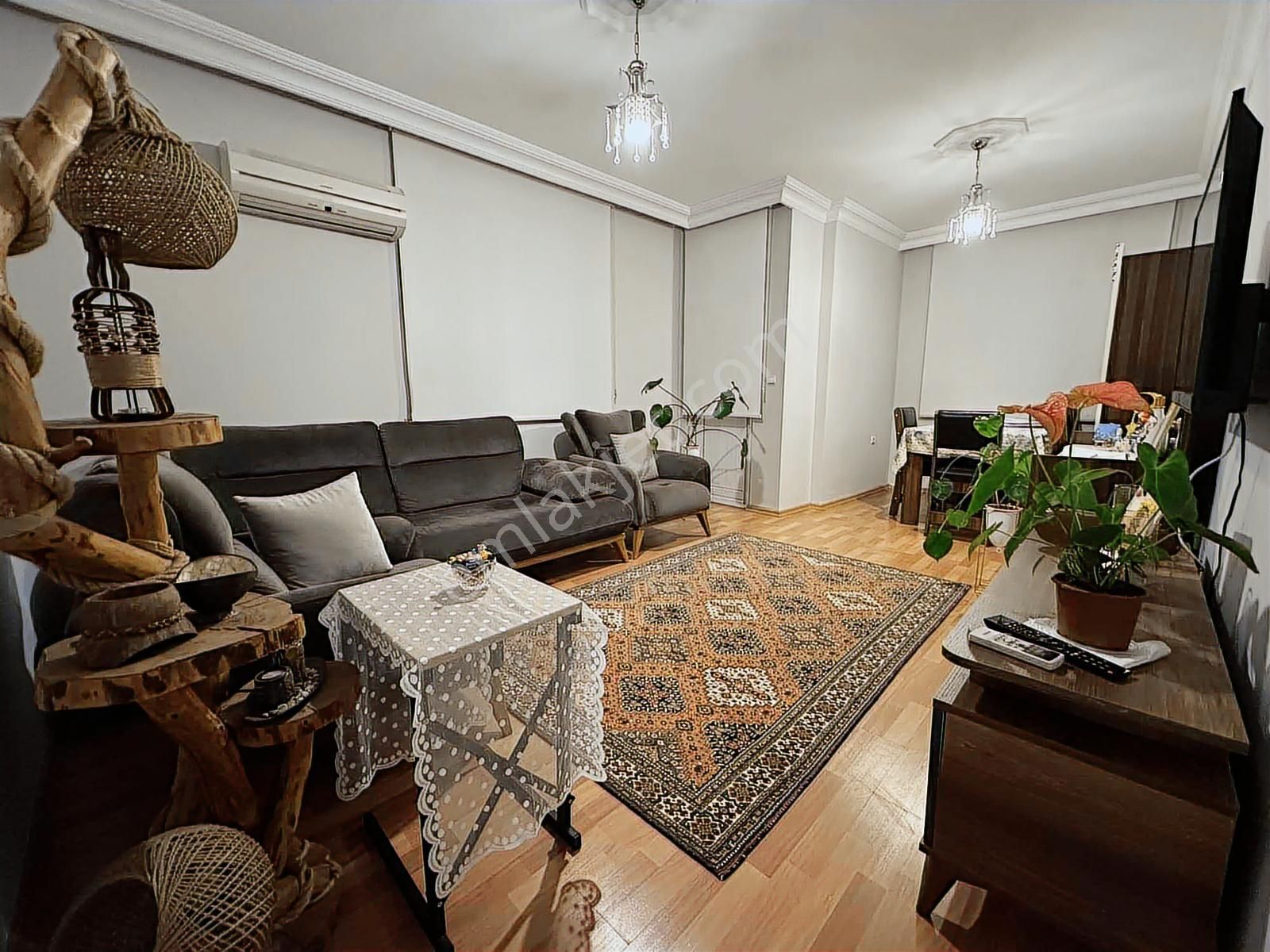 Yenigün'de Cadde Üstü Asansörlü Ara Katta 3+1 Tek Yetkili Daire - Görsel 32