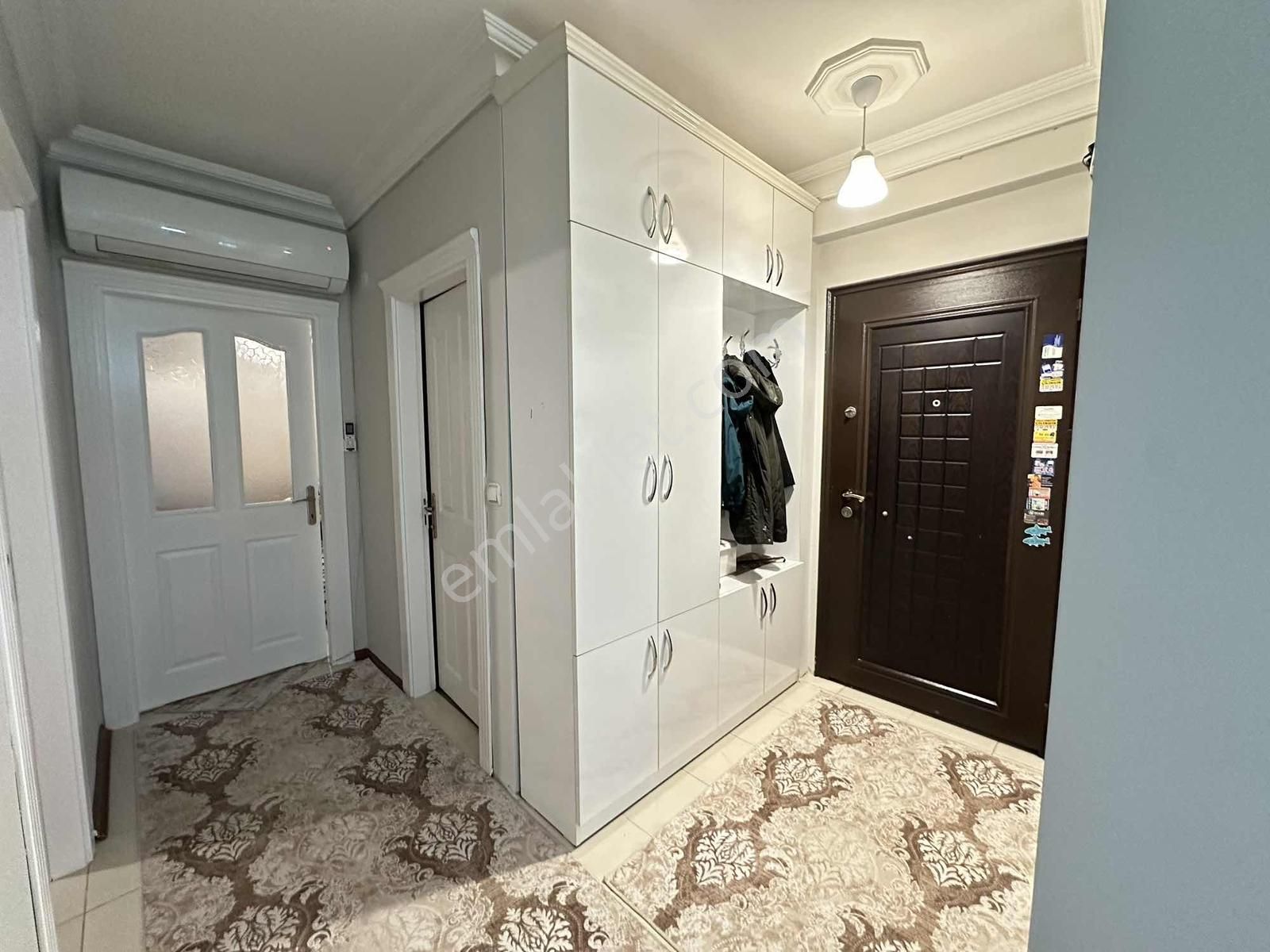 Yenigün'de Cadde Üstü Asansörlü Ara Katta 3+1 Tek Yetkili Daire - Görsel 15