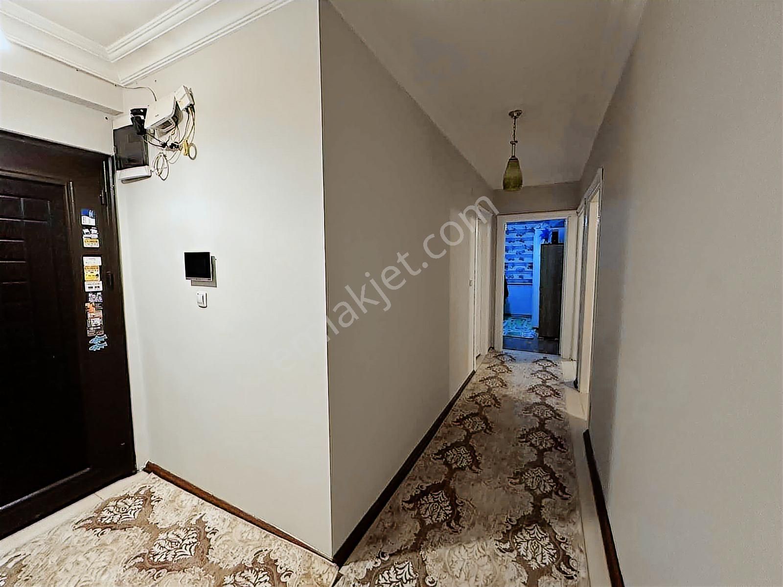 Yenigün'de Cadde Üstü Asansörlü Ara Katta 3+1 Tek Yetkili Daire - Görsel 5