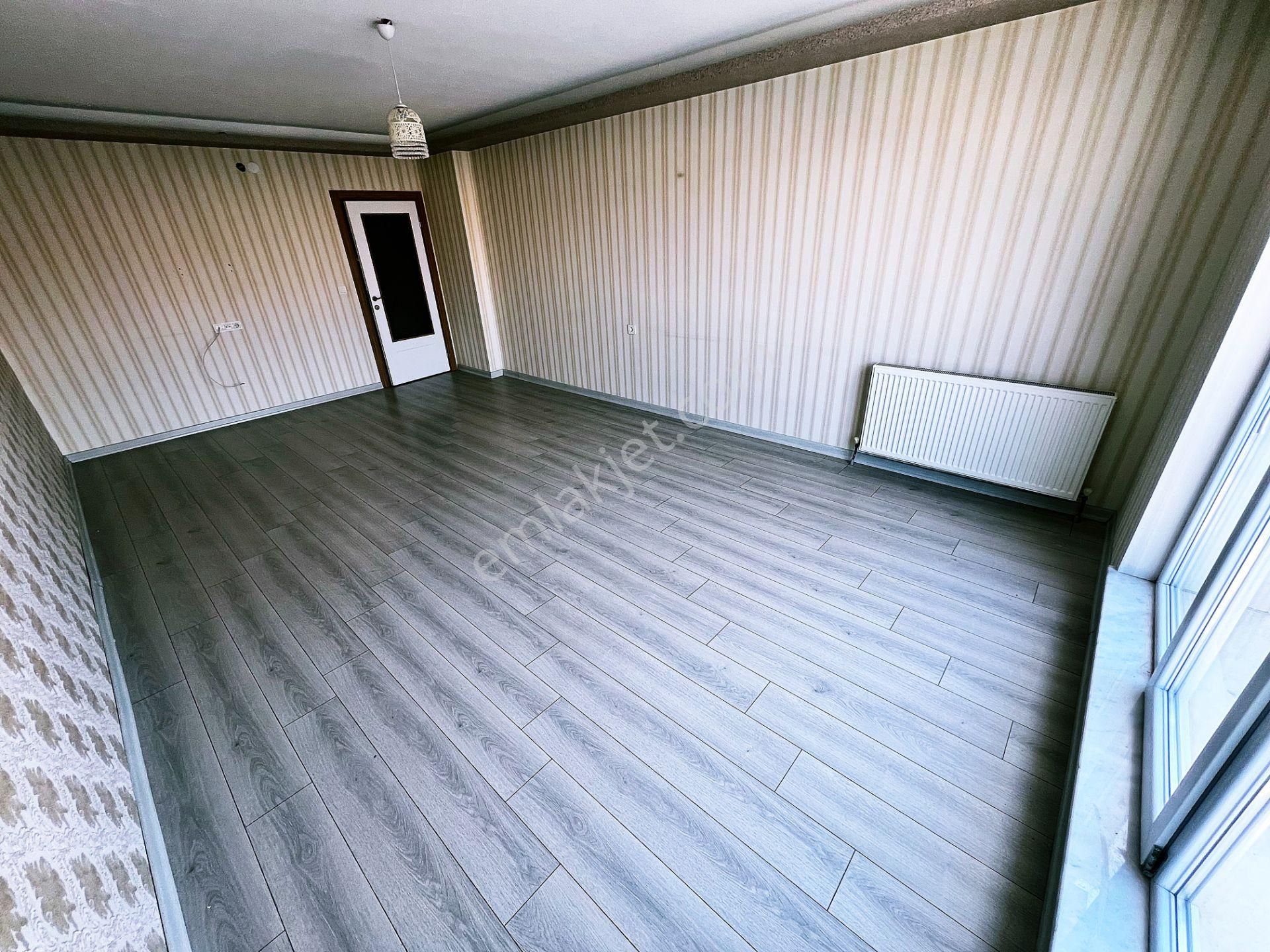 Sancaktepe Merkezde Sarıkamış Ve Salı Pazarı Yanı 4+1 Ful Yapılı - Görsel 11