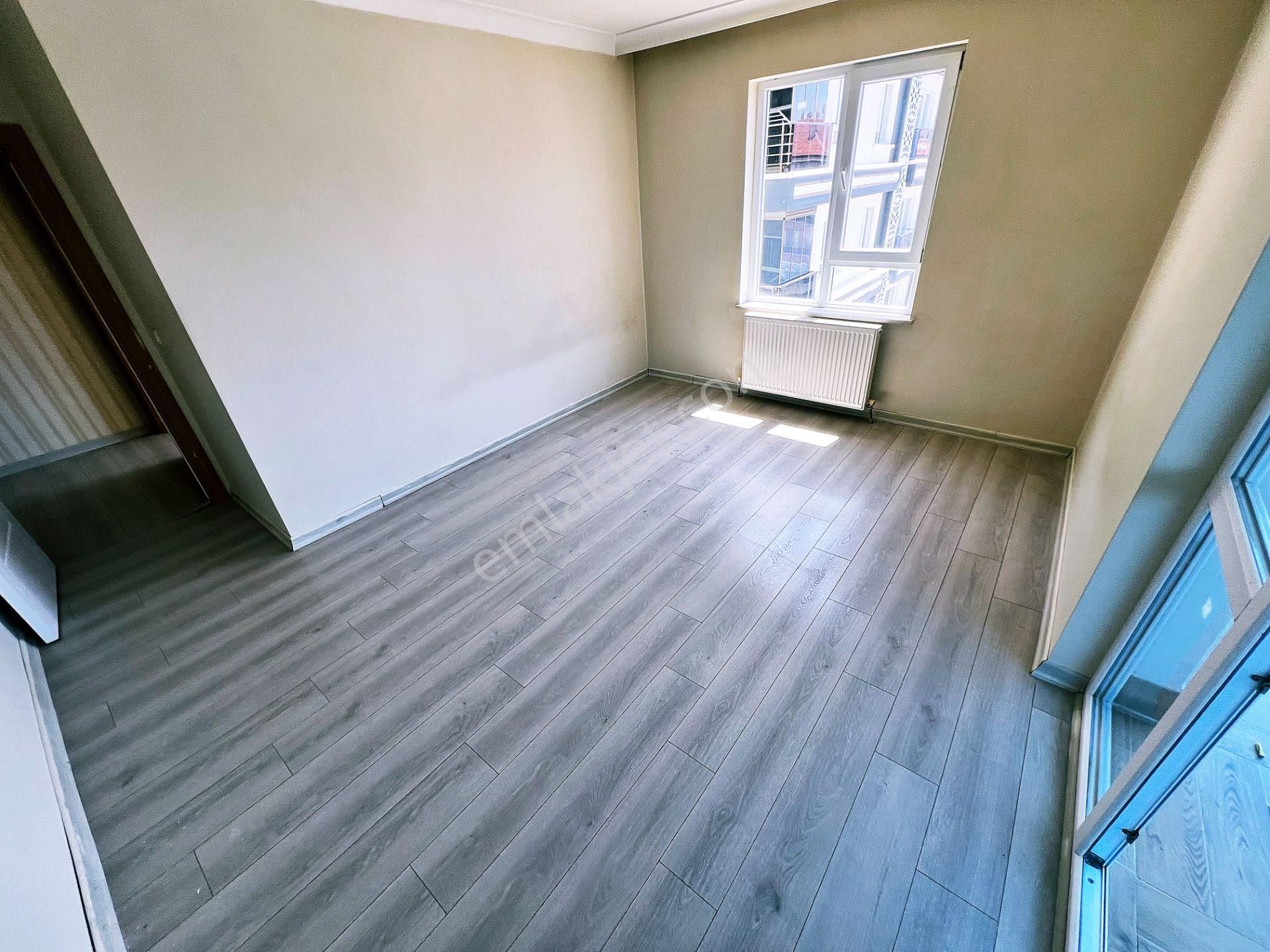 Sancaktepe Merkezde Sarıkamış Ve Salı Pazarı Yanı 4+1 Ful Yapılı - Görsel 19