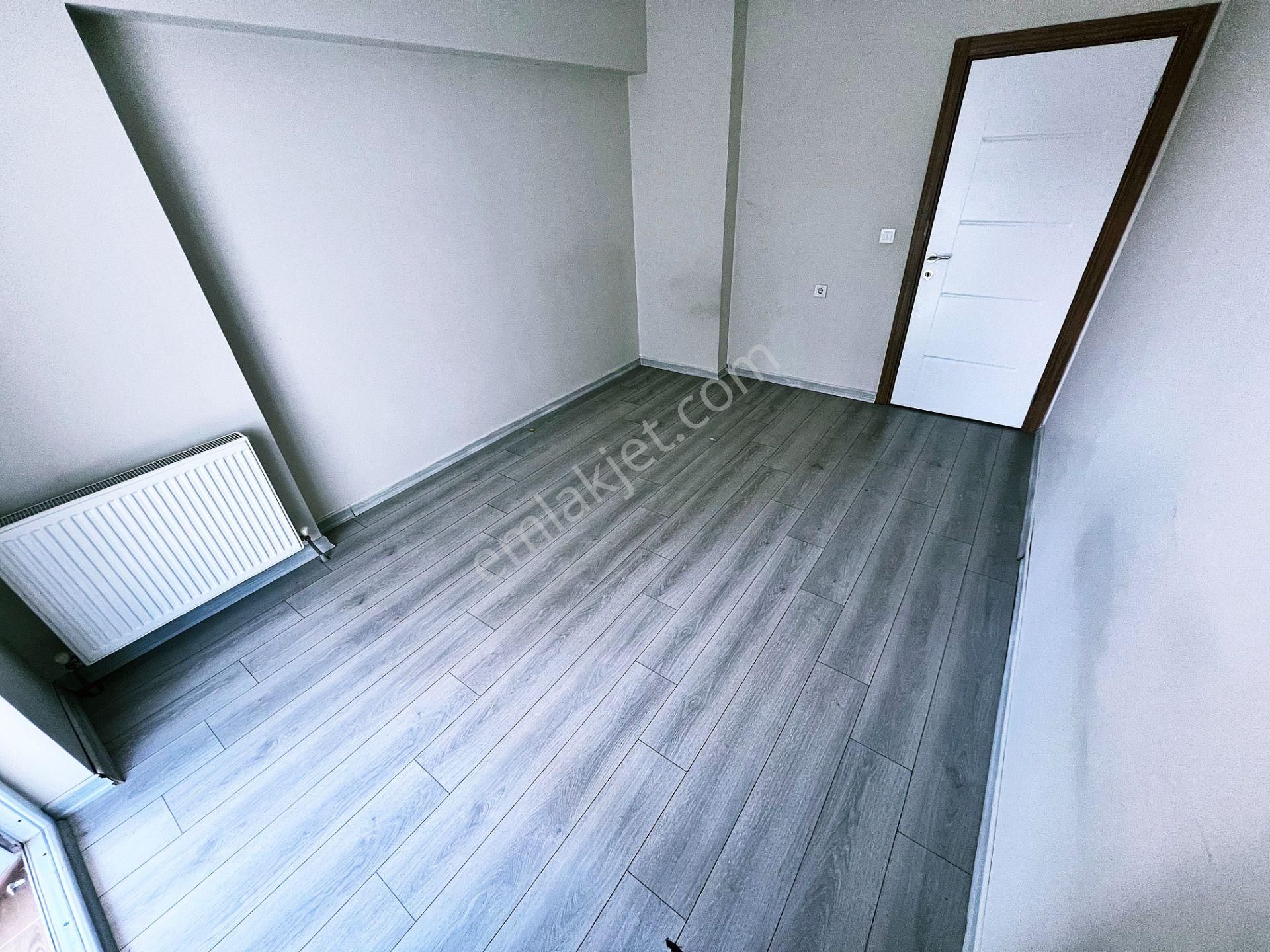 Sancaktepe Merkezde Sarıkamış Ve Salı Pazarı Yanı 4+1 Ful Yapılı - Görsel 23