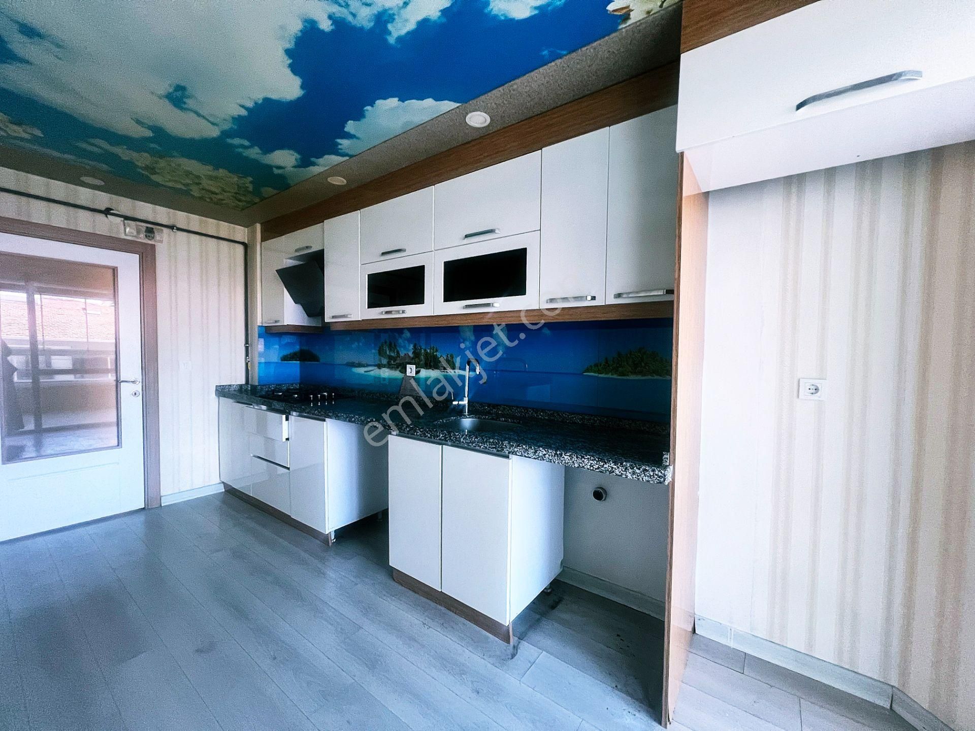 Sancaktepe Merkezde Sarıkamış Ve Salı Pazarı Yanı 4+1 Ful Yapılı - Görsel 4