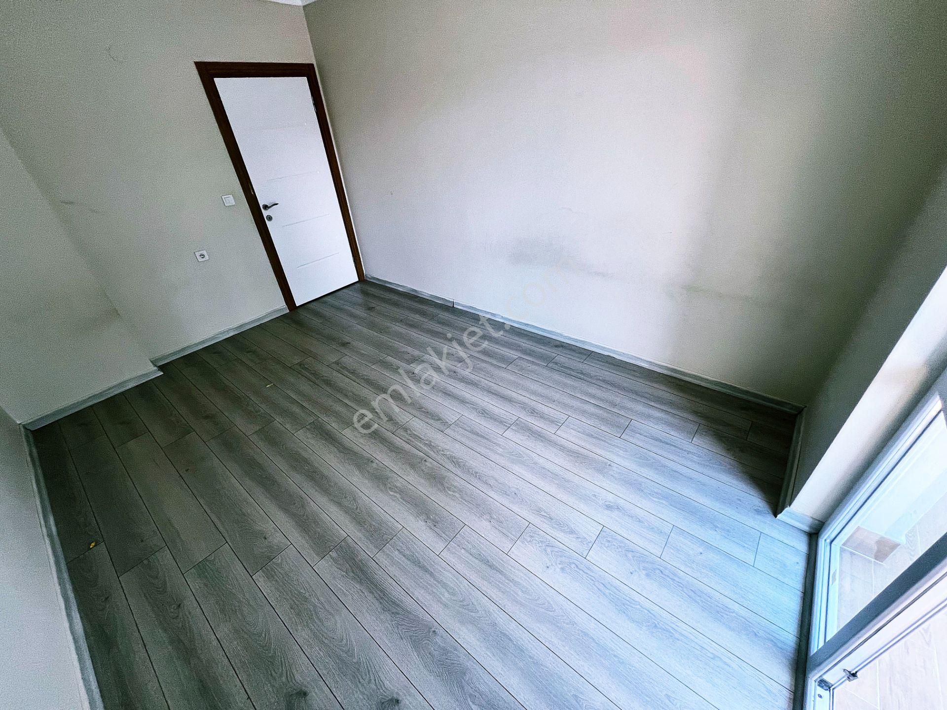 Sancaktepe Merkezde Sarıkamış Ve Salı Pazarı Yanı 4+1 Ful Yapılı - Görsel 22