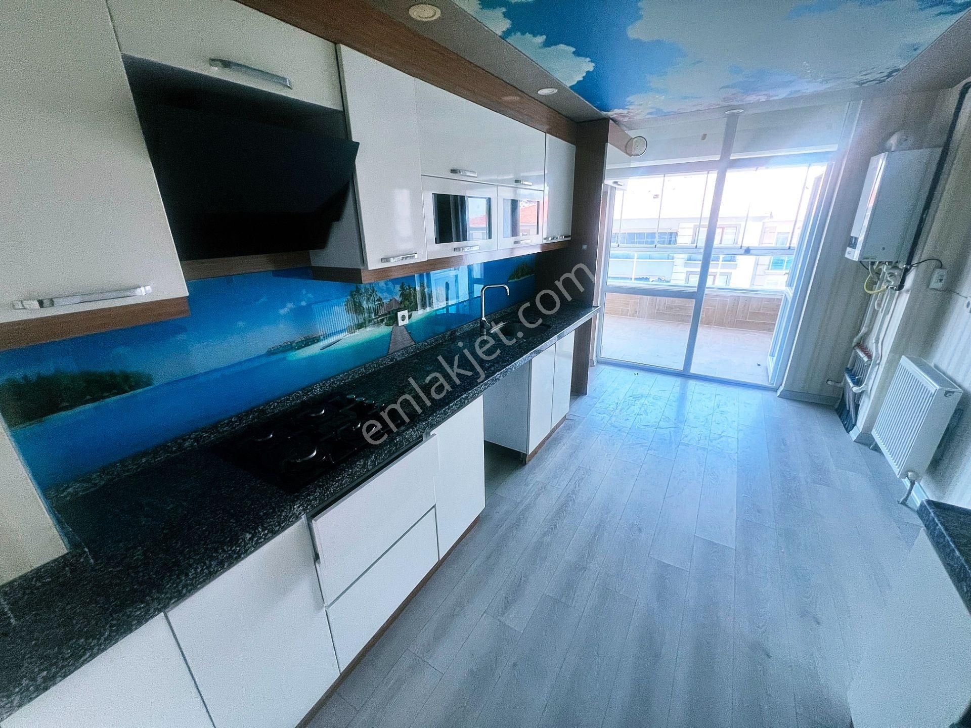 Sancaktepe Merkezde Sarıkamış Ve Salı Pazarı Yanı 4+1 Ful Yapılı - Görsel 6