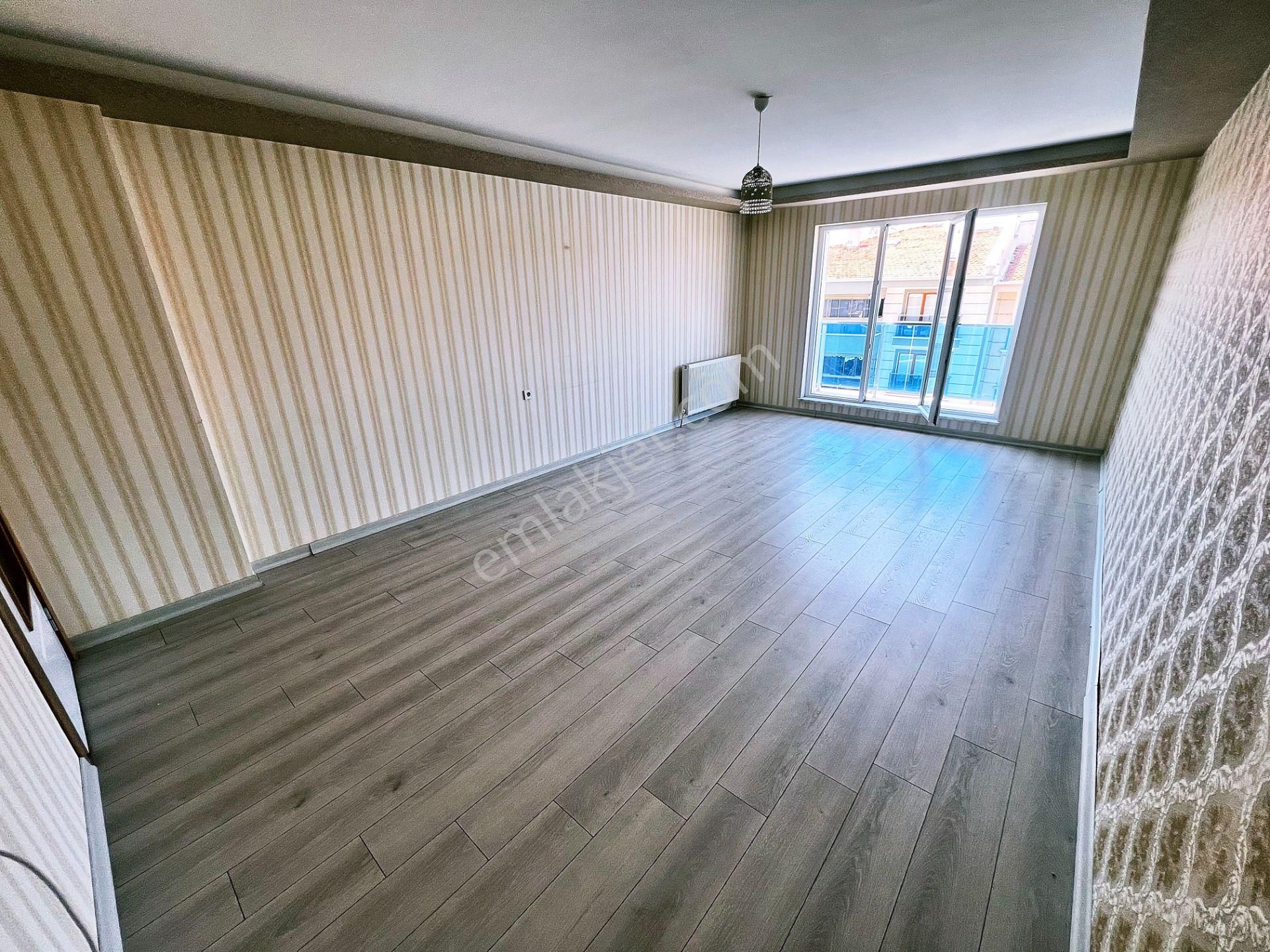 Sancaktepe Merkezde Sarıkamış Ve Salı Pazarı Yanı 4+1 Ful Yapılı - Görsel 10