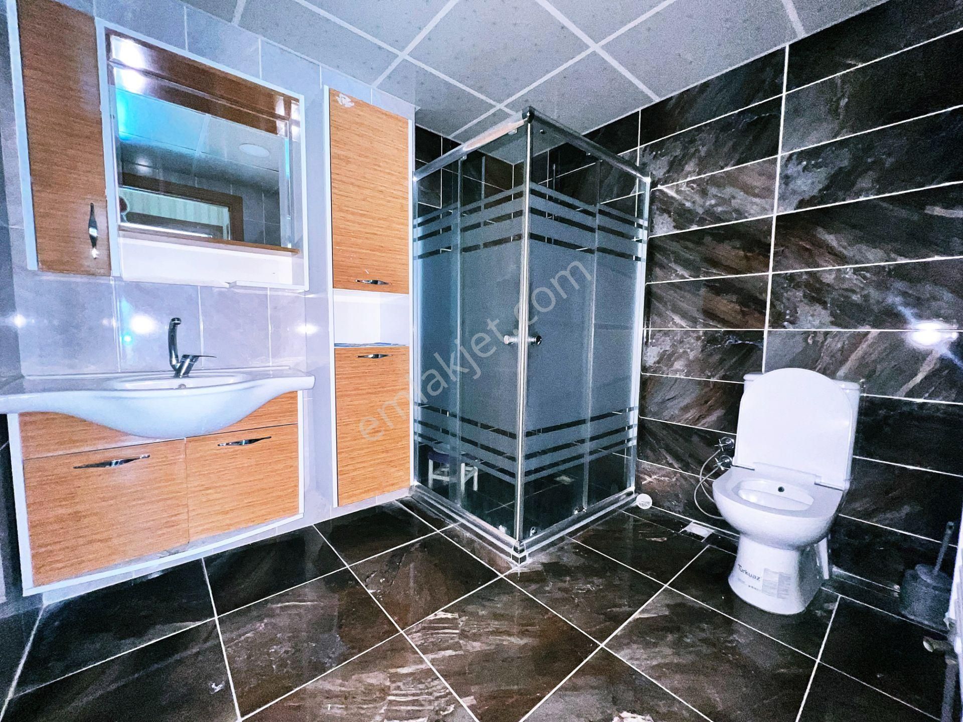 Sancaktepe Merkezde Sarıkamış Ve Salı Pazarı Yanı 4+1 Ful Yapılı - Görsel 33