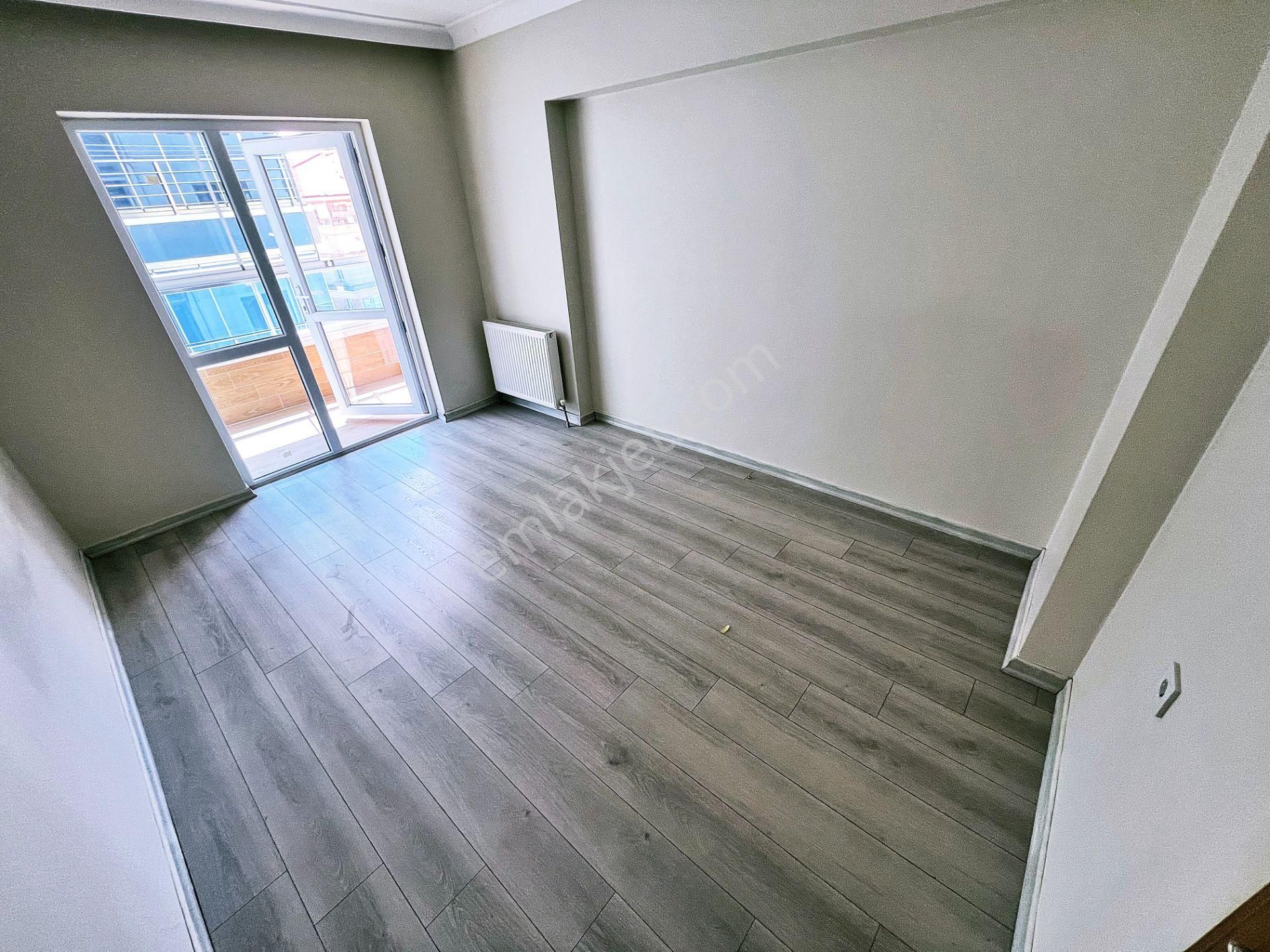 Sancaktepe Merkezde Sarıkamış Ve Salı Pazarı Yanı 4+1 Ful Yapılı - Görsel 20