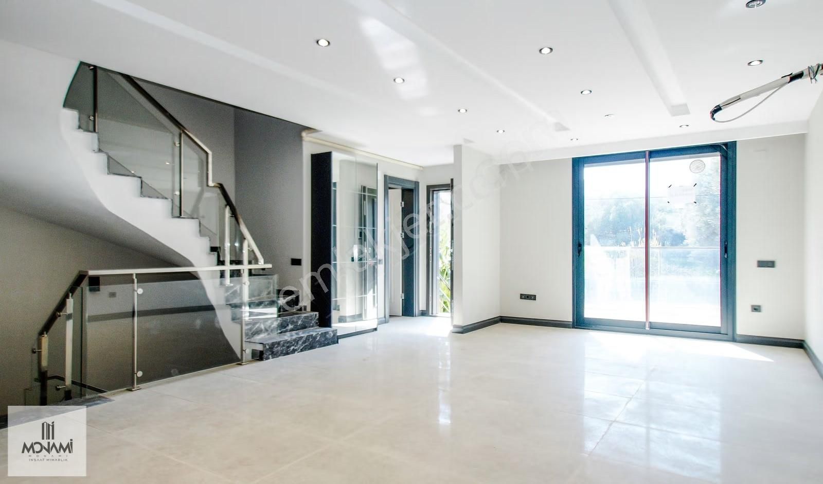 Çeşmealtında Sıfır 4+1 173m2 Teraslı Triplex Deniz 100mt - Görsel 30